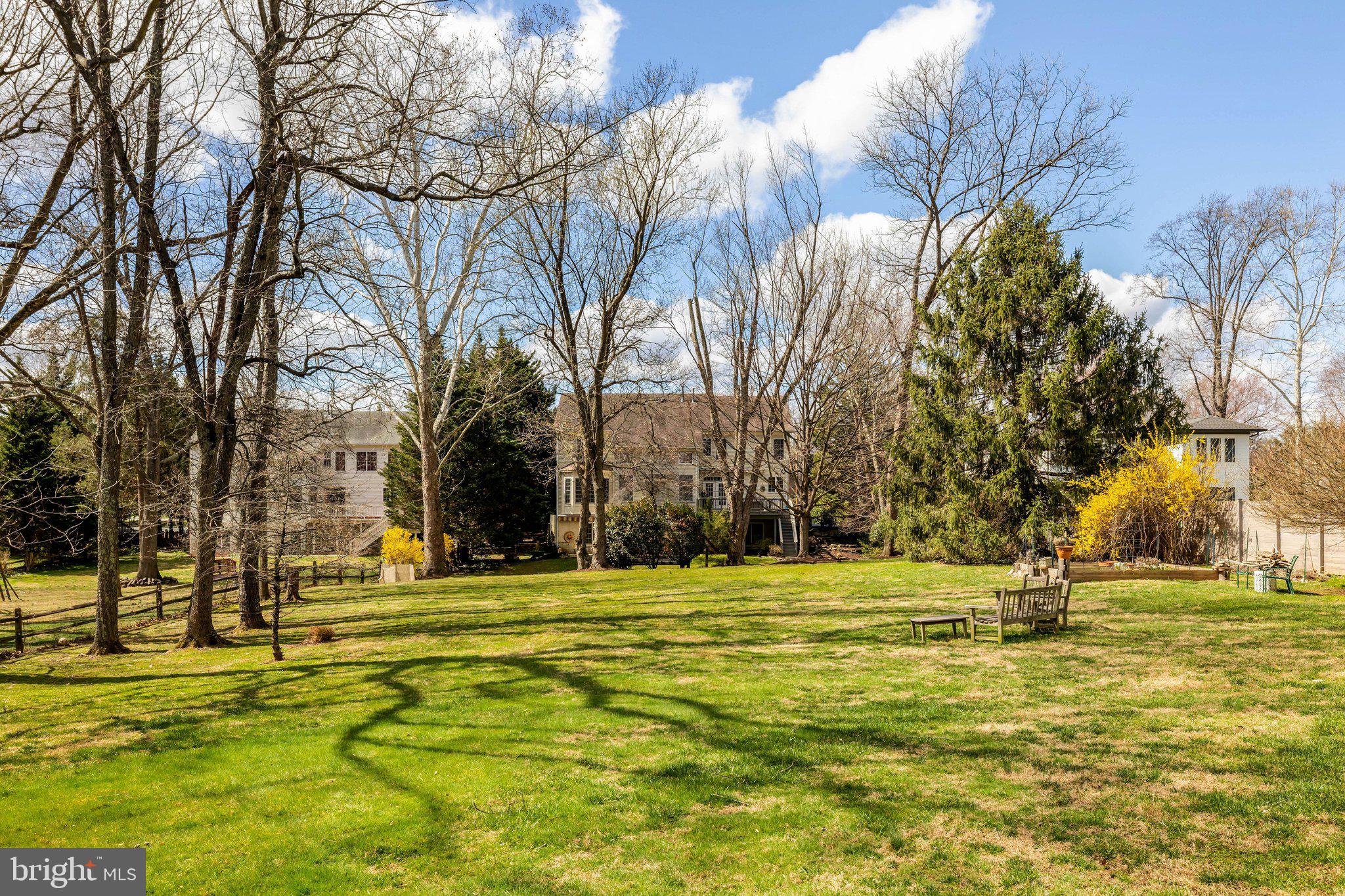 SPRING LAKE - Residential