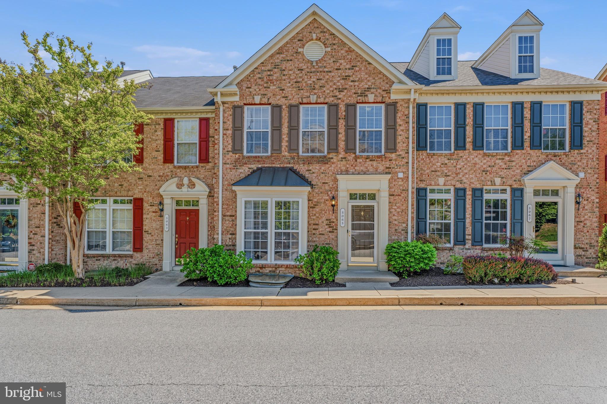 Welcome to this beautifully appointed townhome offering the perfect blend of style, comfort, and functionality. Featuring 3 bedrooms, 2 full and 1 half baths, this spacious home is filled with thoughtful upgrades and modern finishes throughout.

The open-concept main level showcases hardwood flooring and a beautifully designed kitchen complete with quartz countertops, tile backsplash, above-cabinet lighting, and generous workspace—ideal for both everyday living and entertaining. The adjoining living space flow seamlessly to the 8-foot deck with retractable awning, creating the perfect indoor-outdoor lifestyle.

Upstairs, the impressive owner’s suite features vaulted ceilings, a spacious loft area ideal for a home office or sitting room, walk in closet and a luxurious en-suite bath. Two additional bedrooms and a full bath complete the upper level.

Additional highlights include owned solar panels for added energy efficiency and long-term savings, as well as a 2-car garage featuring insulated garage doors and durable poly flooring, offering both convenience and polished functionality.

Ideally located close to shopping, dining, commuter routes, and everyday conveniences, this move-in-ready home combines upgraded finishes, flexible living space, and low-maintenance living in an exceptional townhome setting.