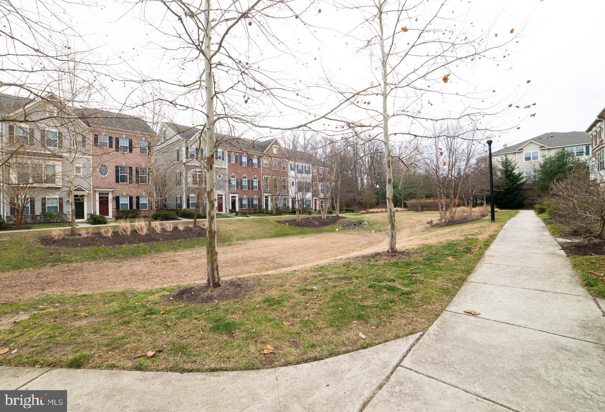 VILLAGE GREENS - Residential