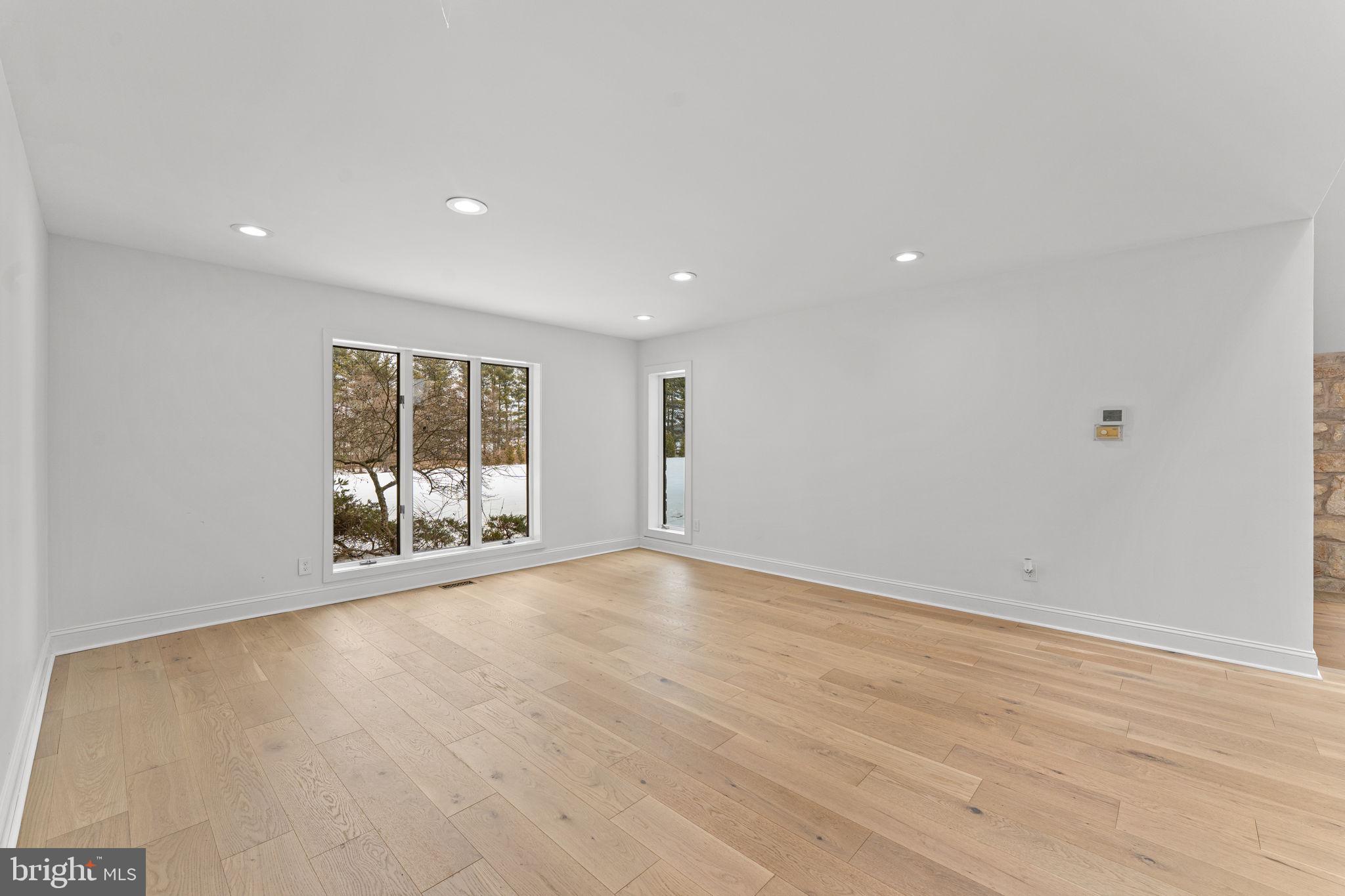 NORTHAMPTON ESTS - Residential