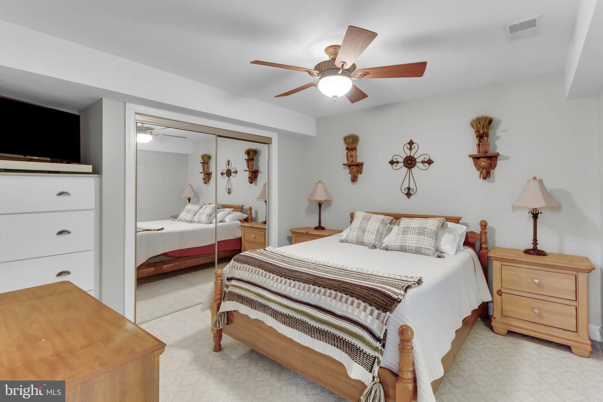 PATERNAL GIFT FARM - Residential