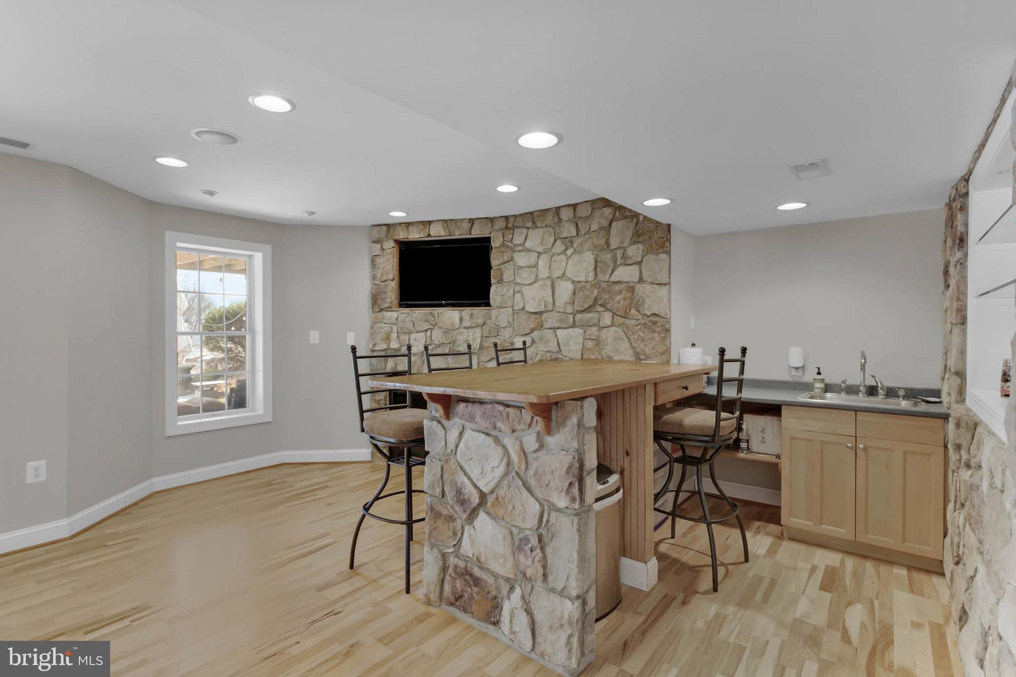 PATERNAL GIFT FARM - Residential