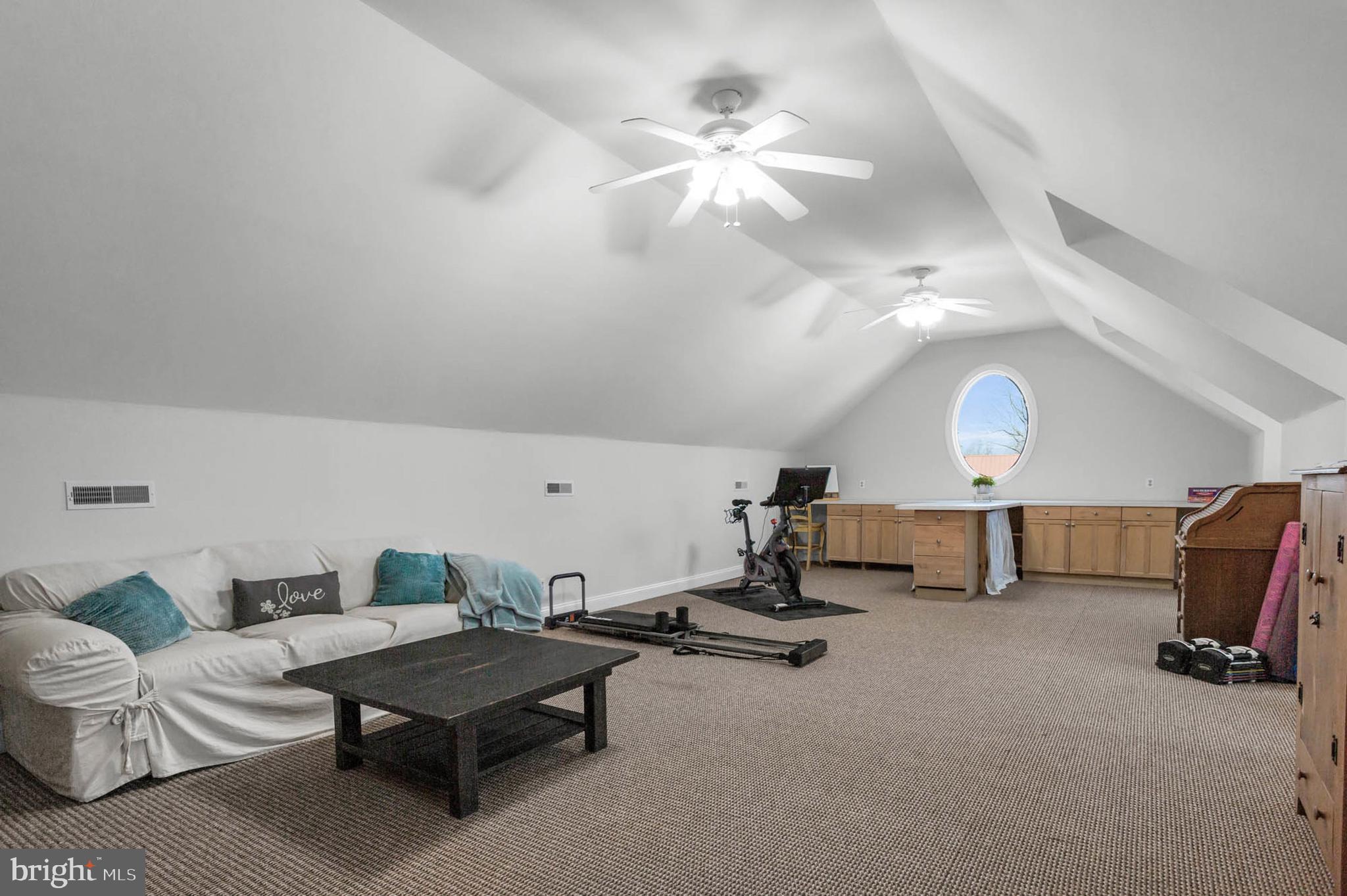 PATERNAL GIFT FARM - Residential