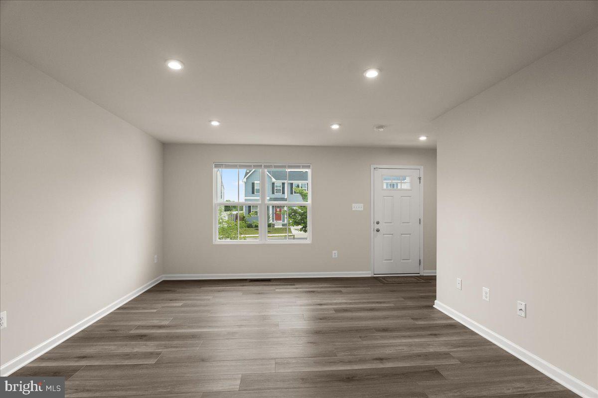 THE VILLAGE AT MIDDLETOWN - Residential