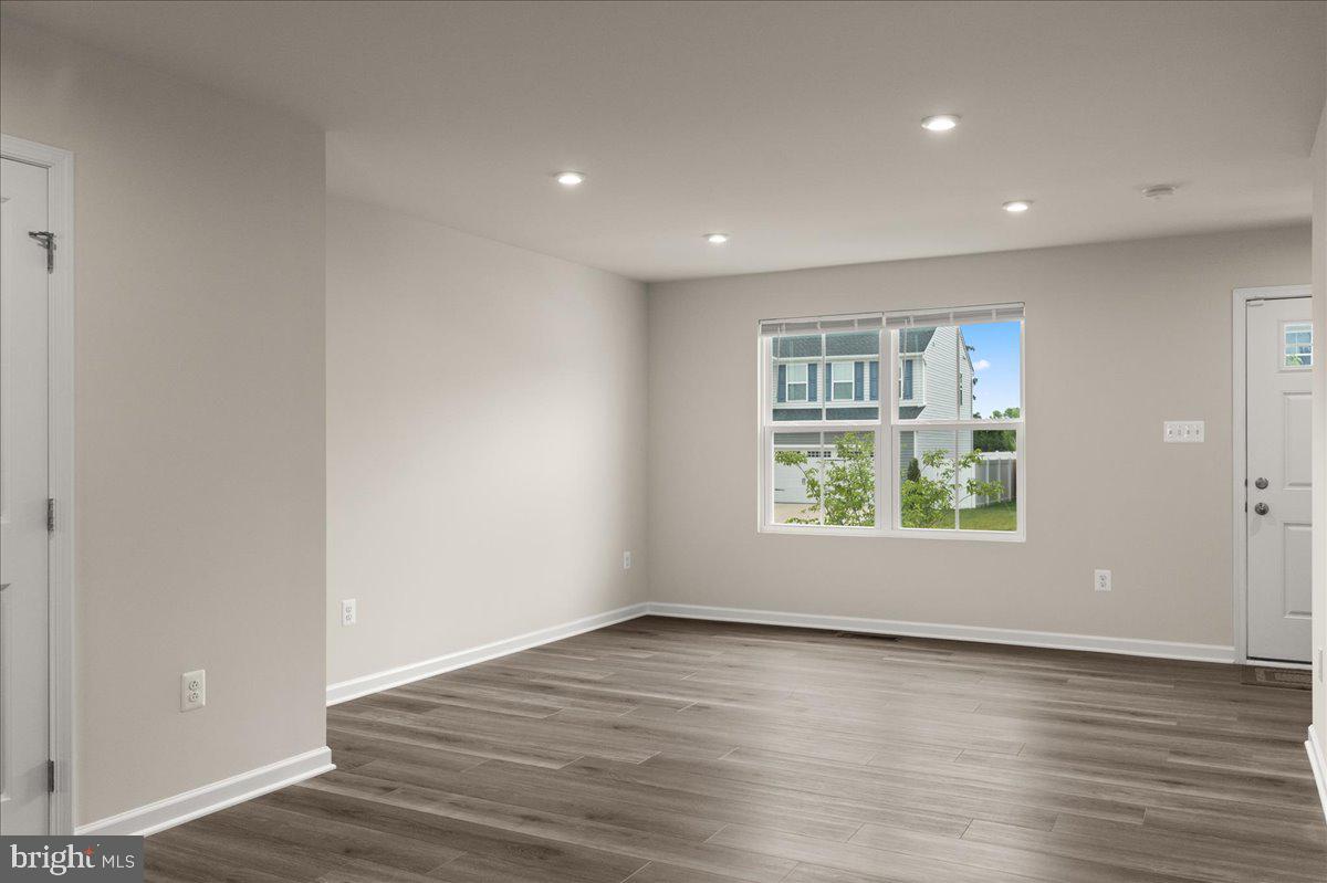 THE VILLAGE AT MIDDLETOWN - Residential