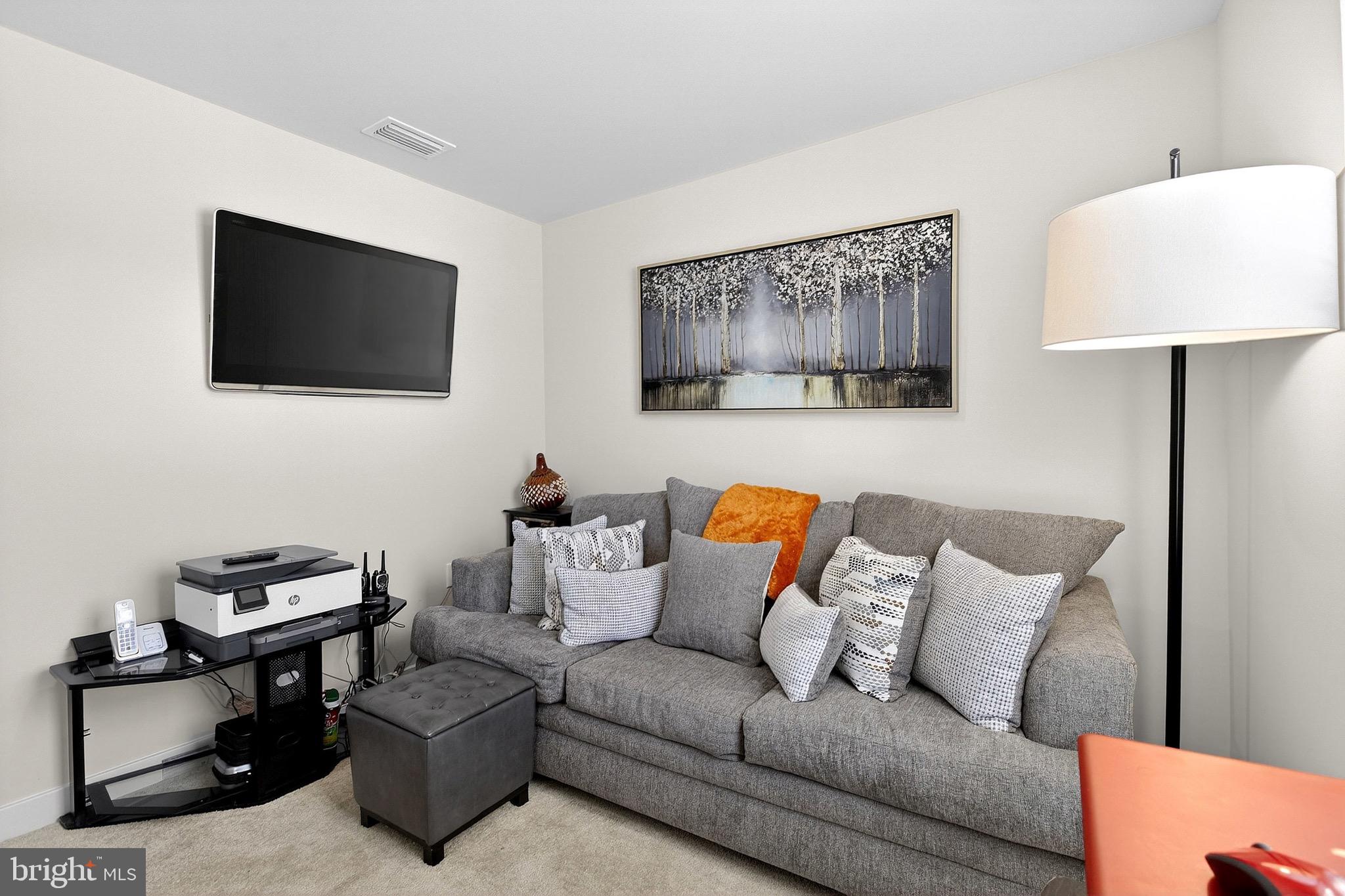 VERONA WOODS - Residential