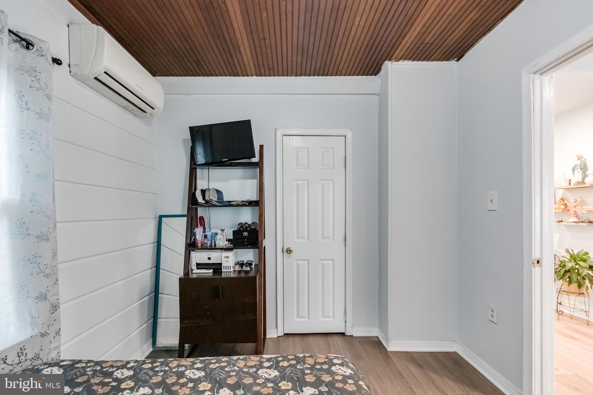 SOUTH PISCATAWAY - Residential