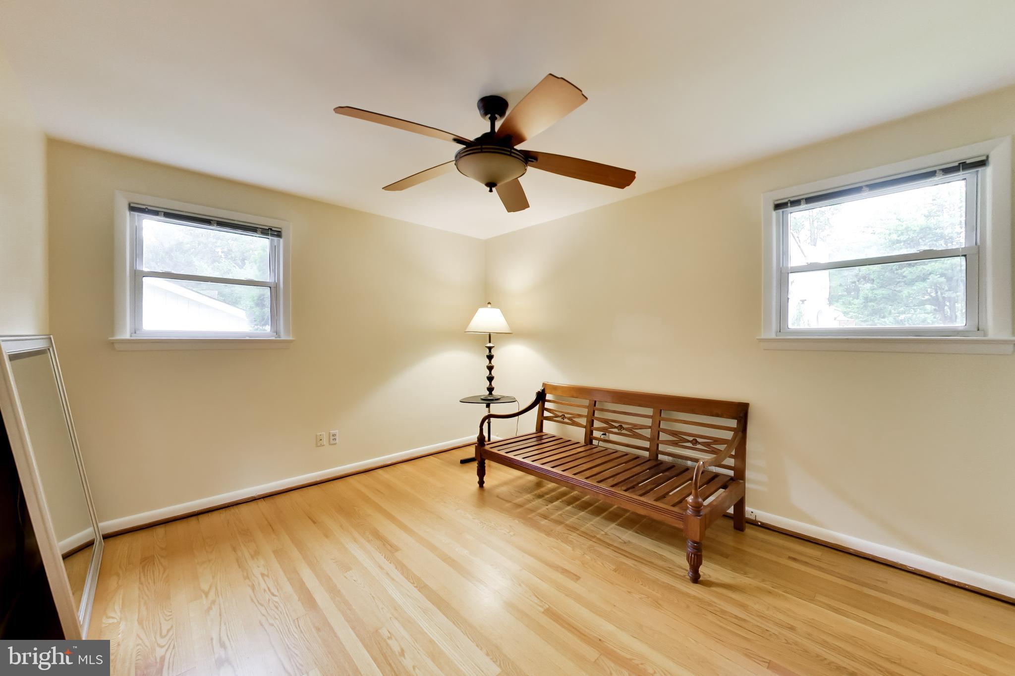 SEVEN OAKS - Residential