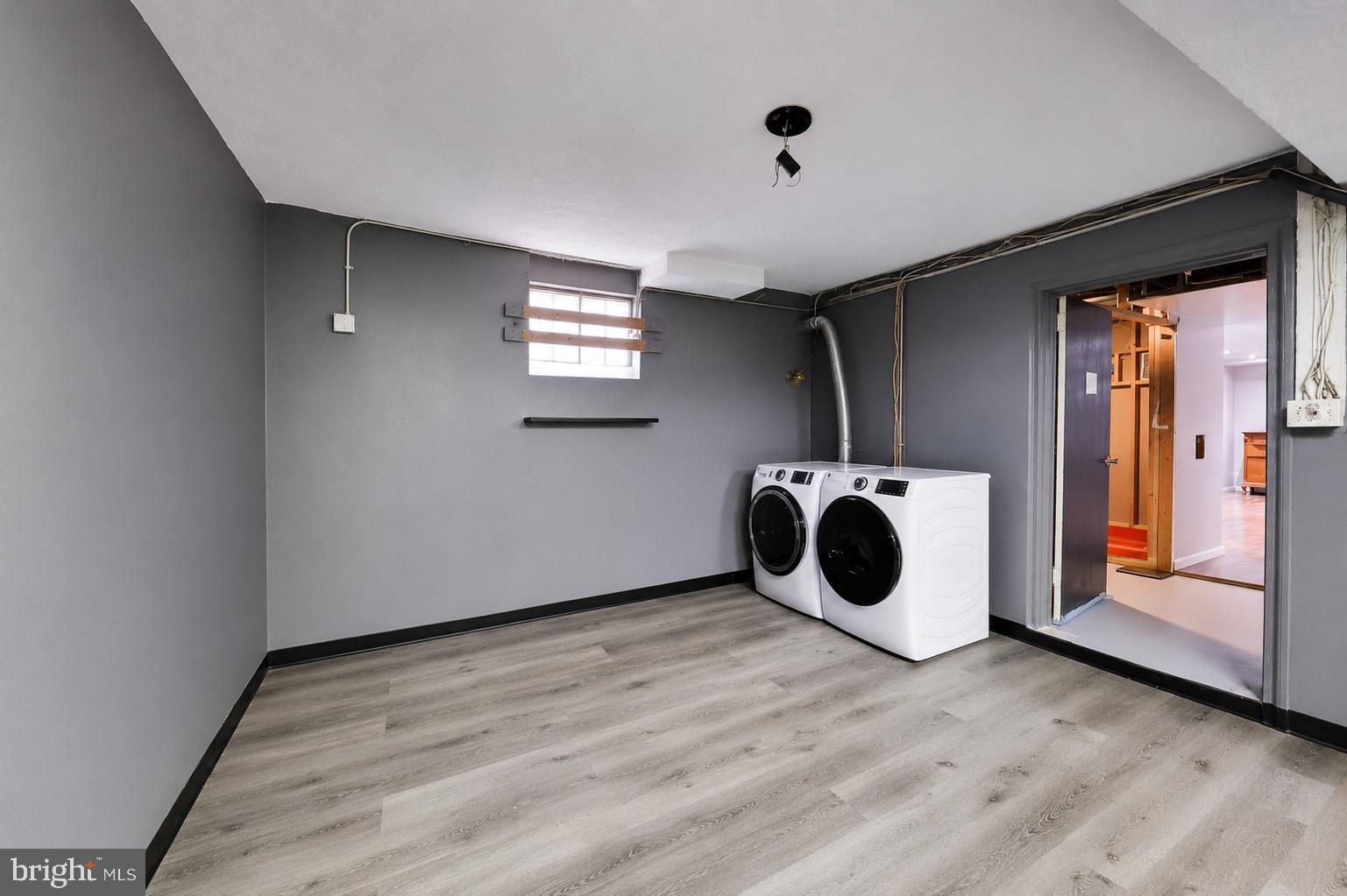 SEVEN OAKS - Residential