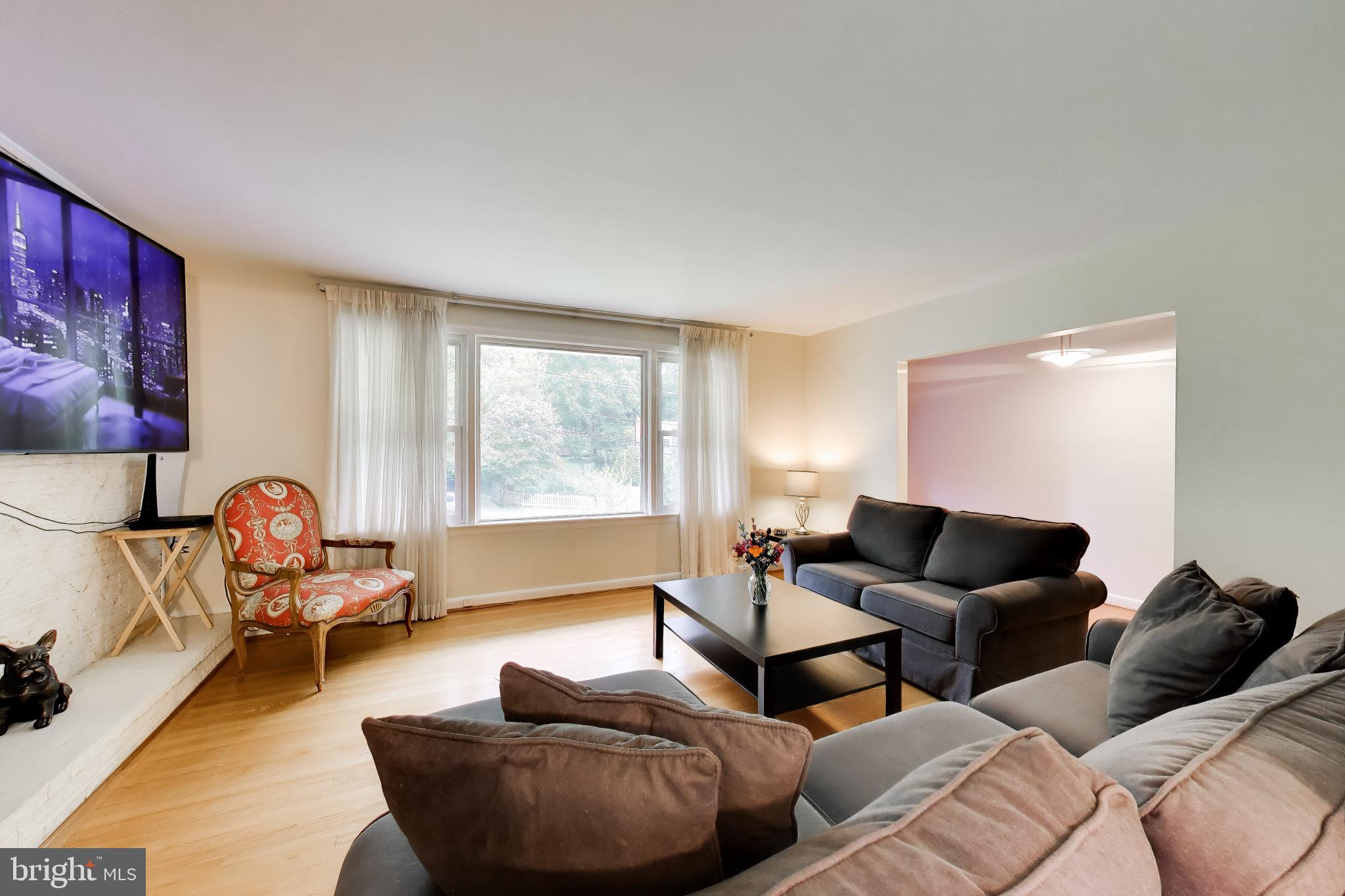 SEVEN OAKS - Residential