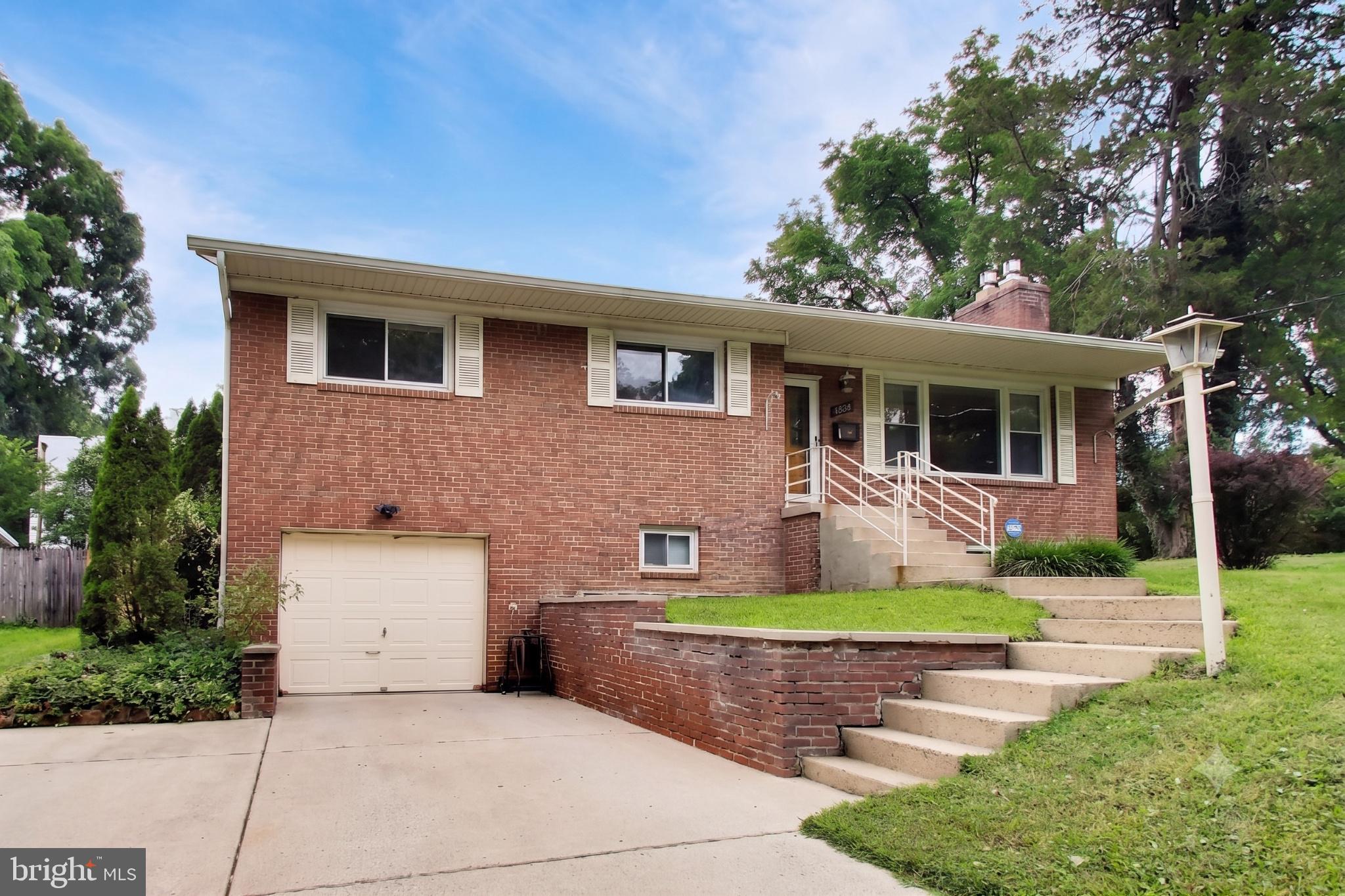 SEVEN OAKS - Residential