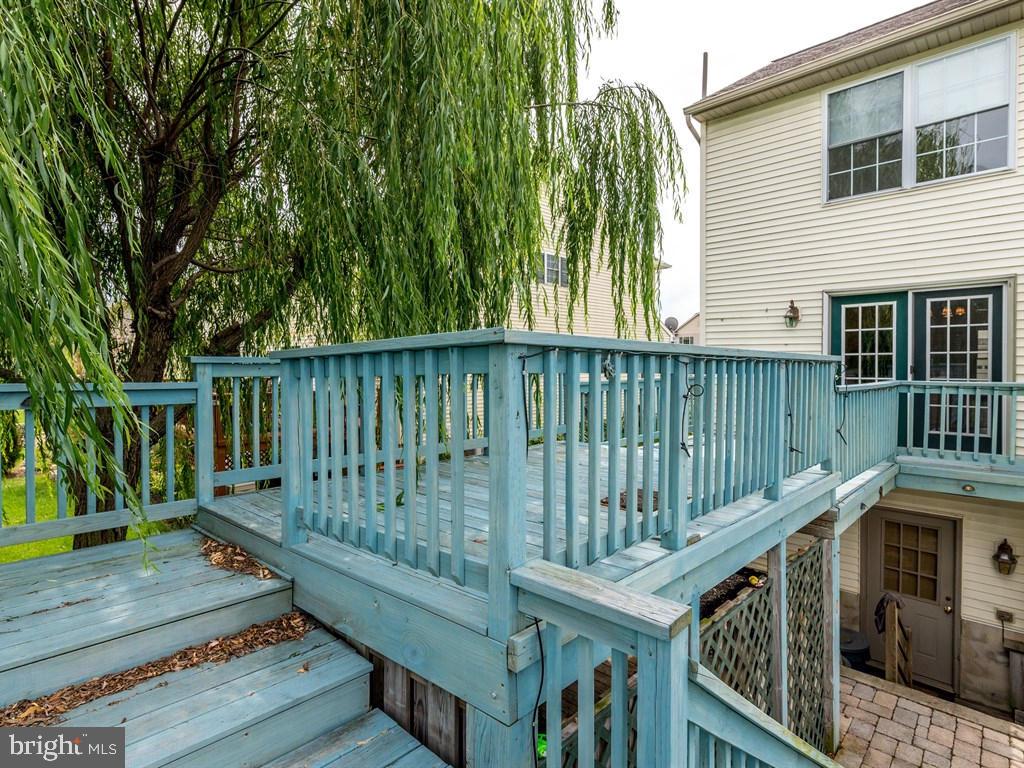 RED ROSE COMMONS - Residential