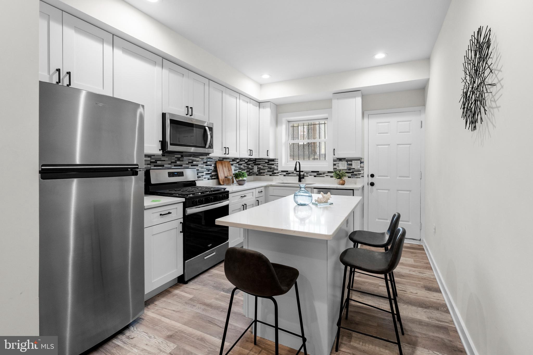 MADISON EASTEND - Residential
