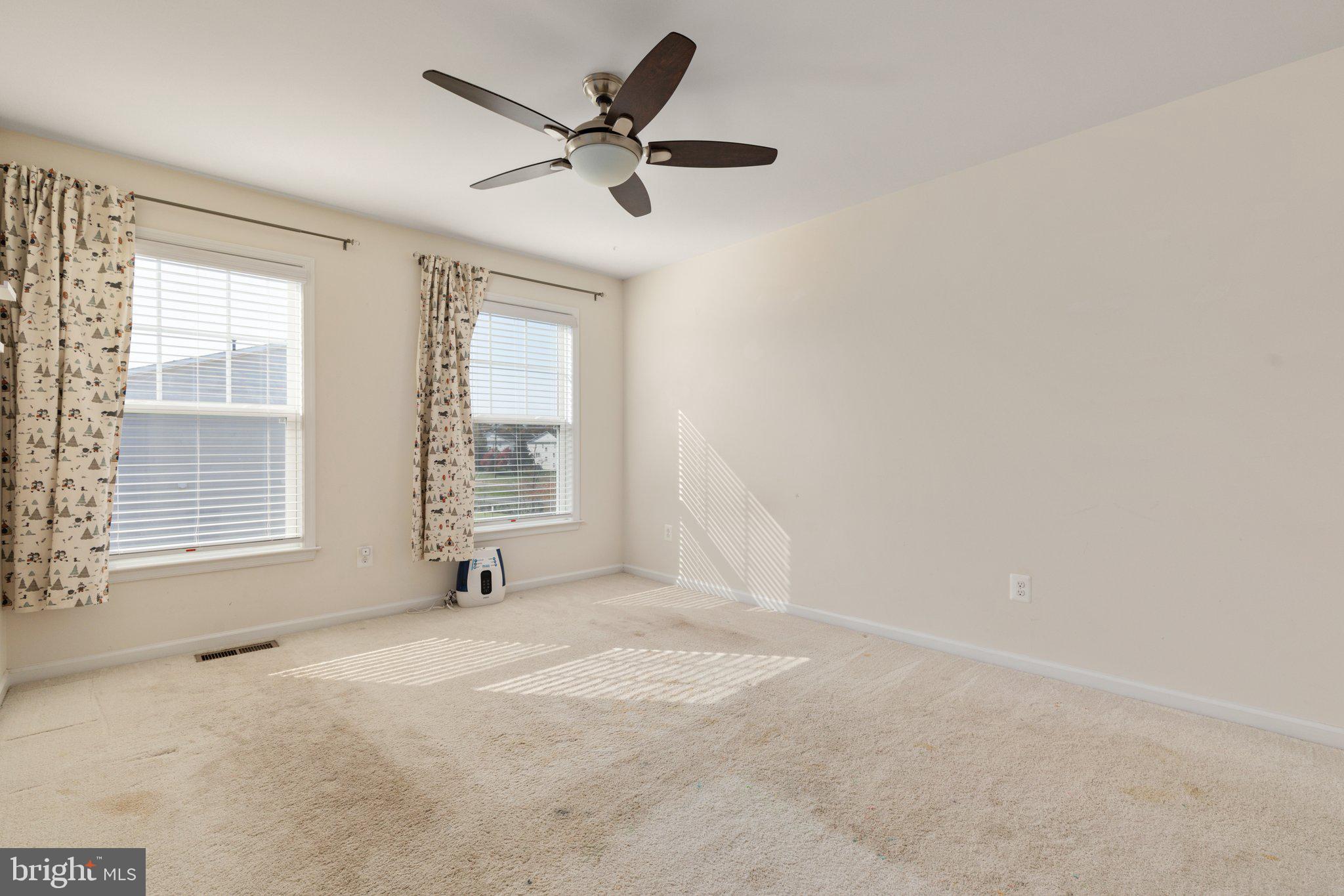 EASTVIEW - Residential Lease
