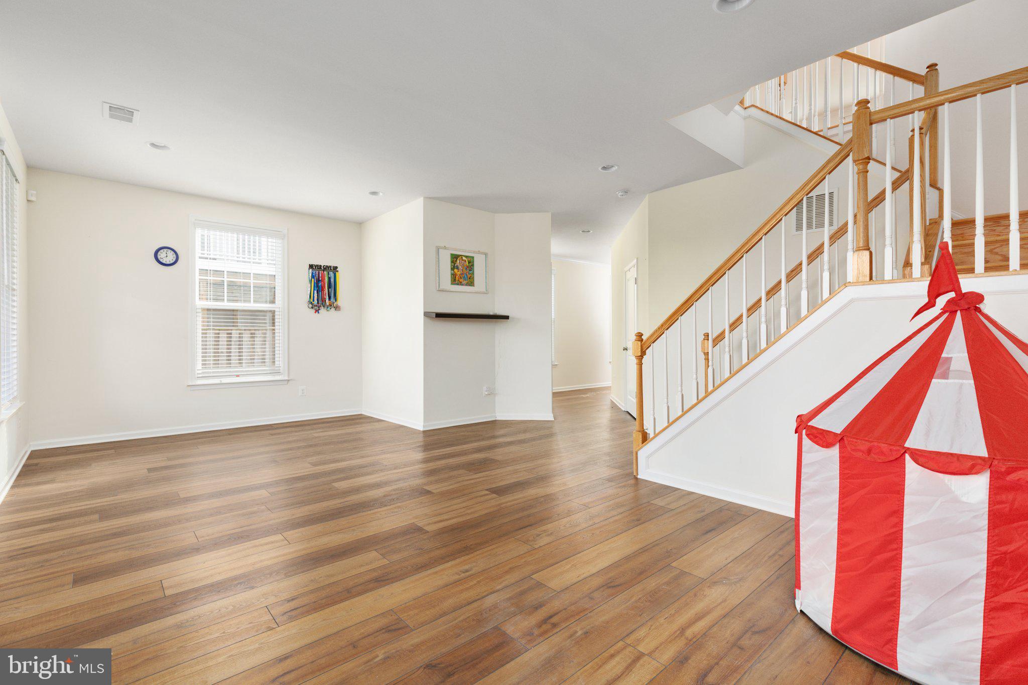 EASTVIEW - Residential Lease