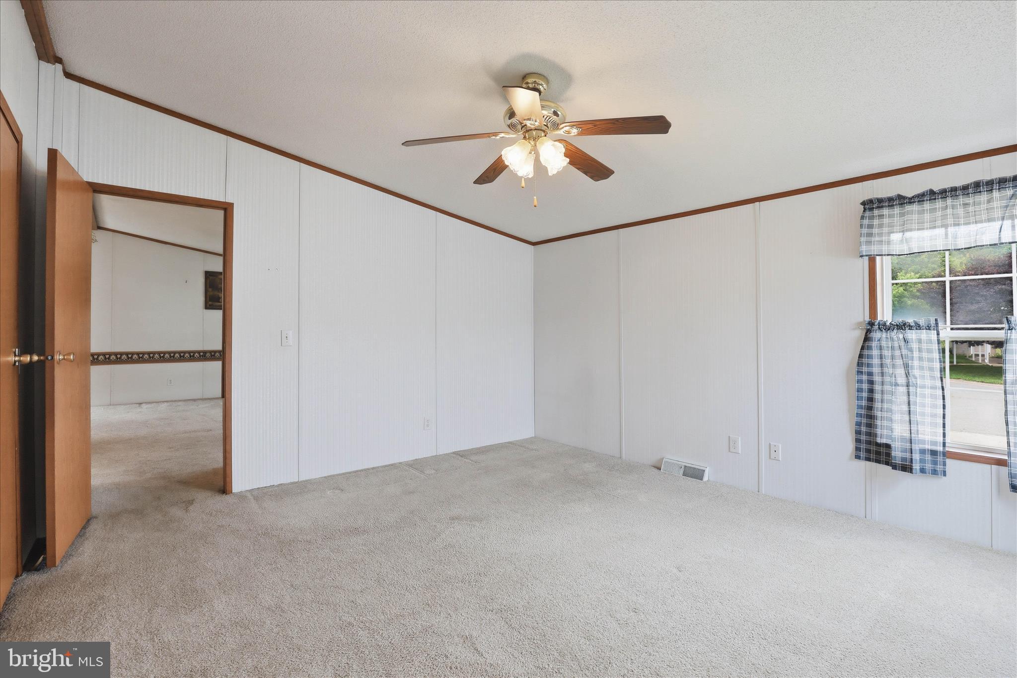 SUNSET ESTATES MHP - Residential