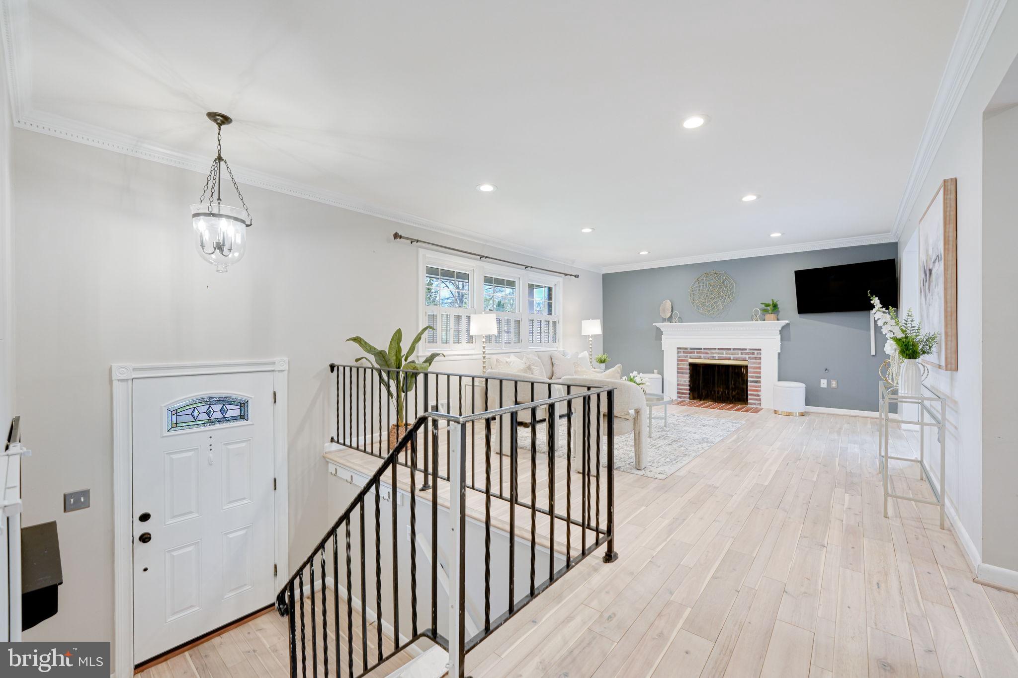 HAYFIELD FARM - Residential