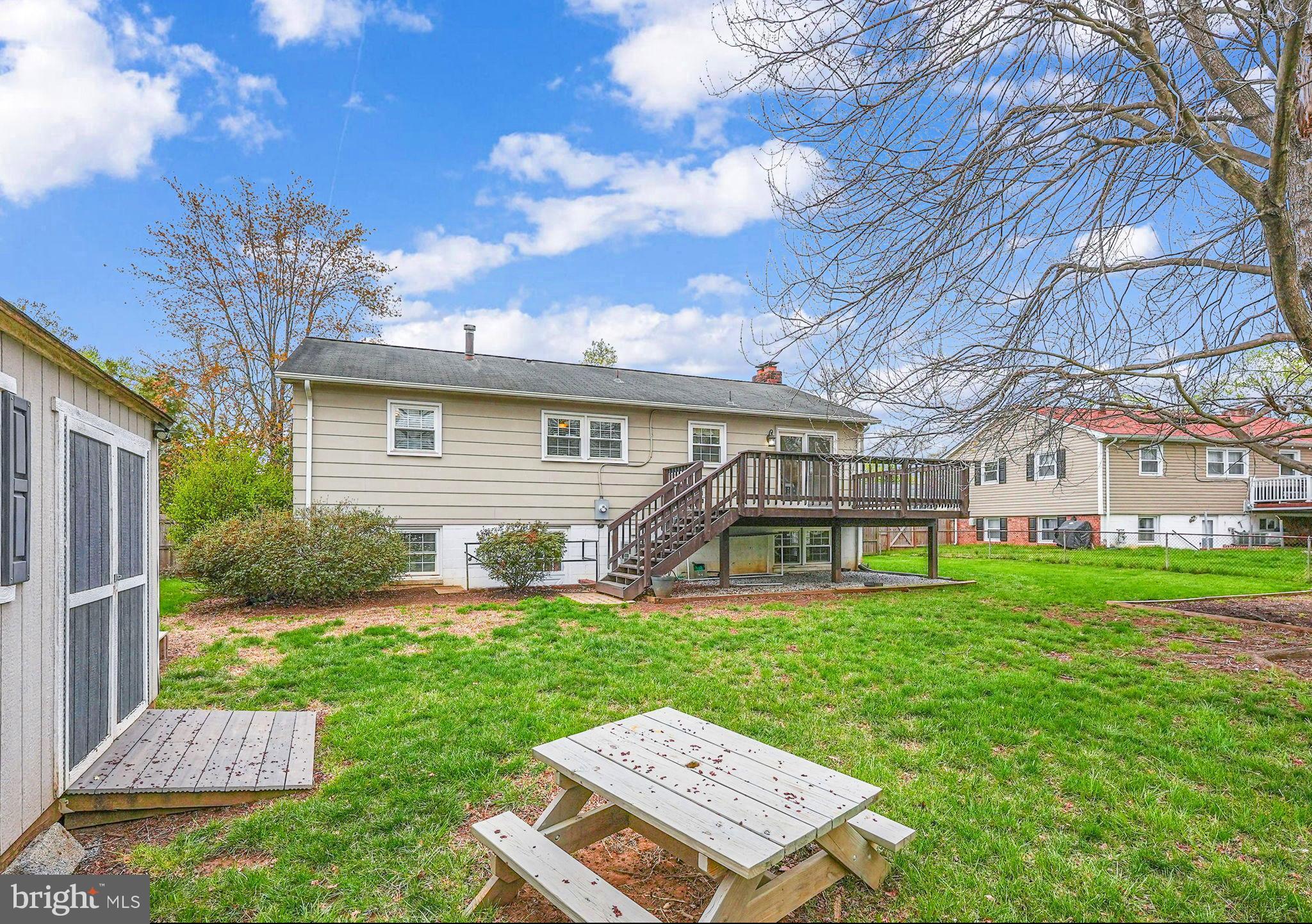 HAYFIELD FARM - Residential