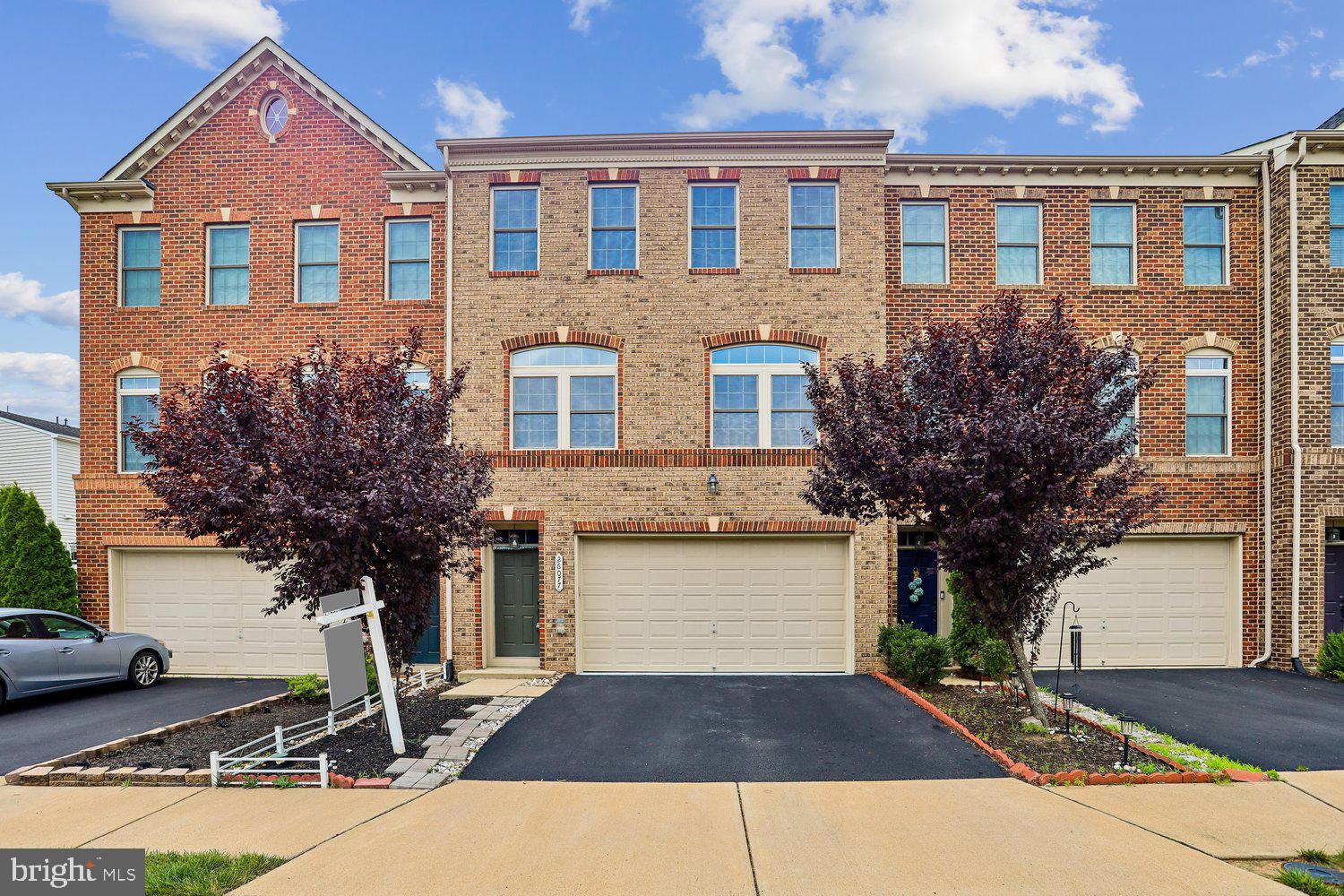 SEVEN HILLS - Residential