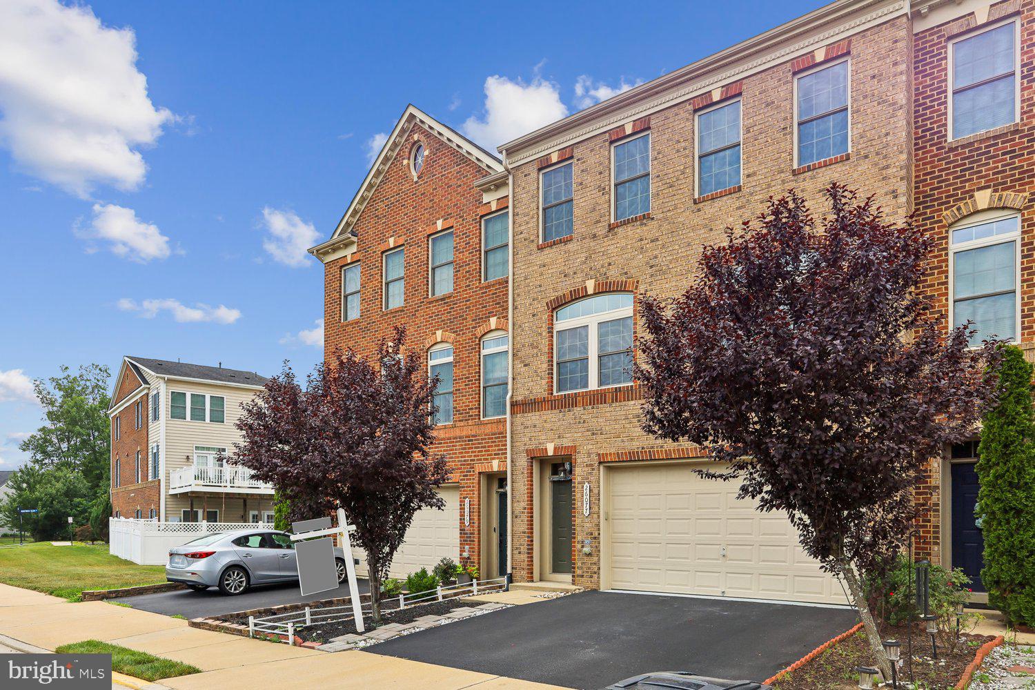 SEVEN HILLS - Residential