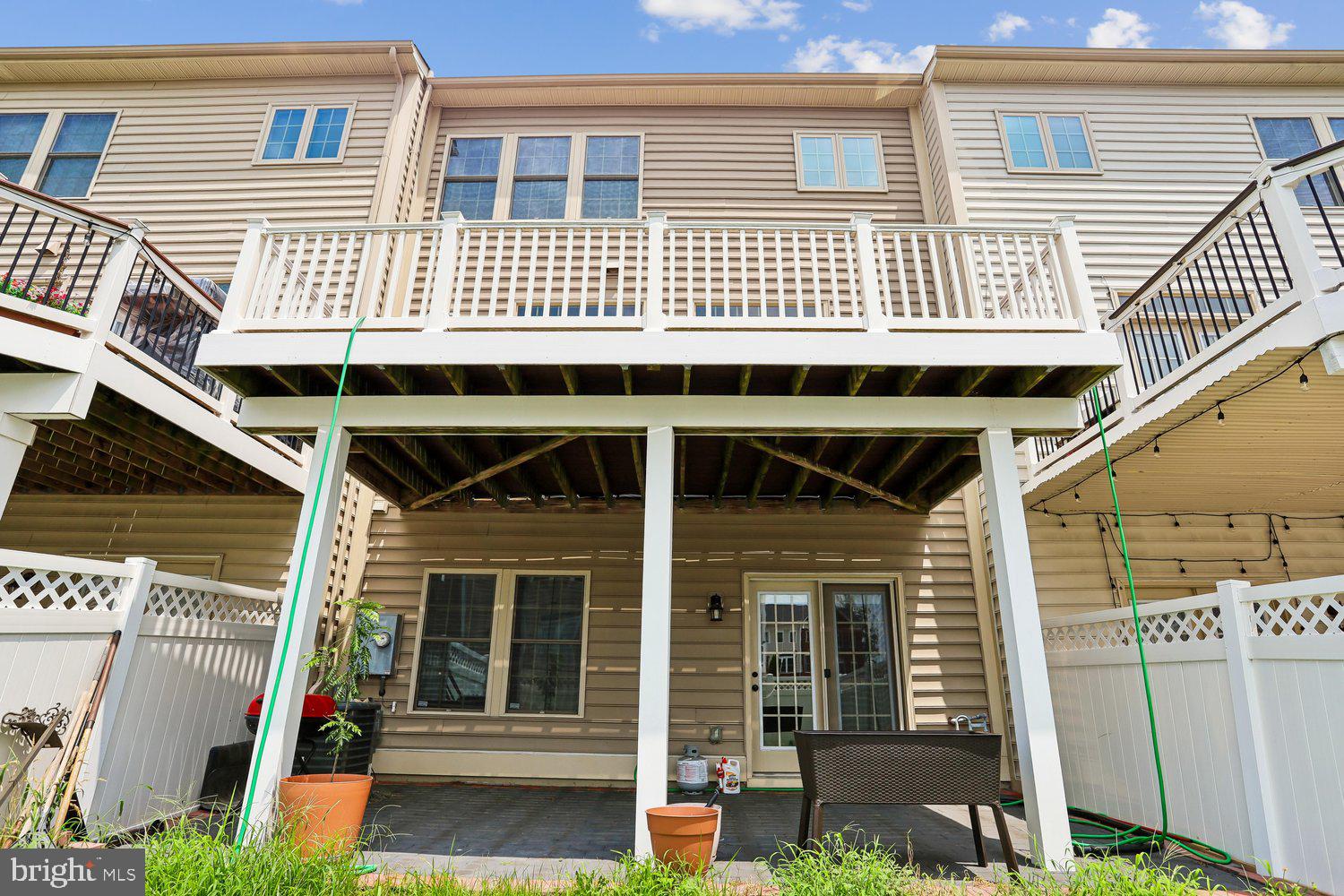 SEVEN HILLS - Residential