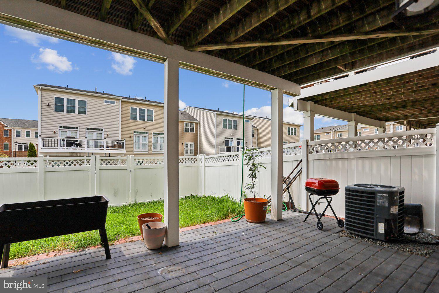SEVEN HILLS - Residential