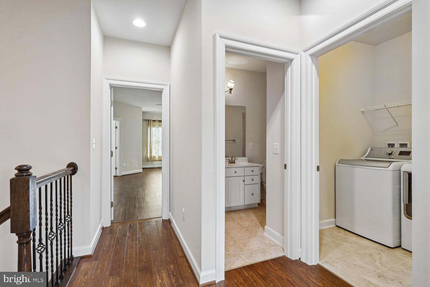 SEVEN HILLS - Residential