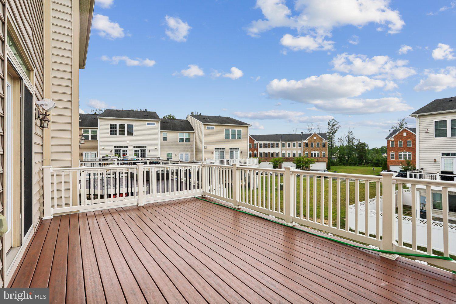 SEVEN HILLS - Residential