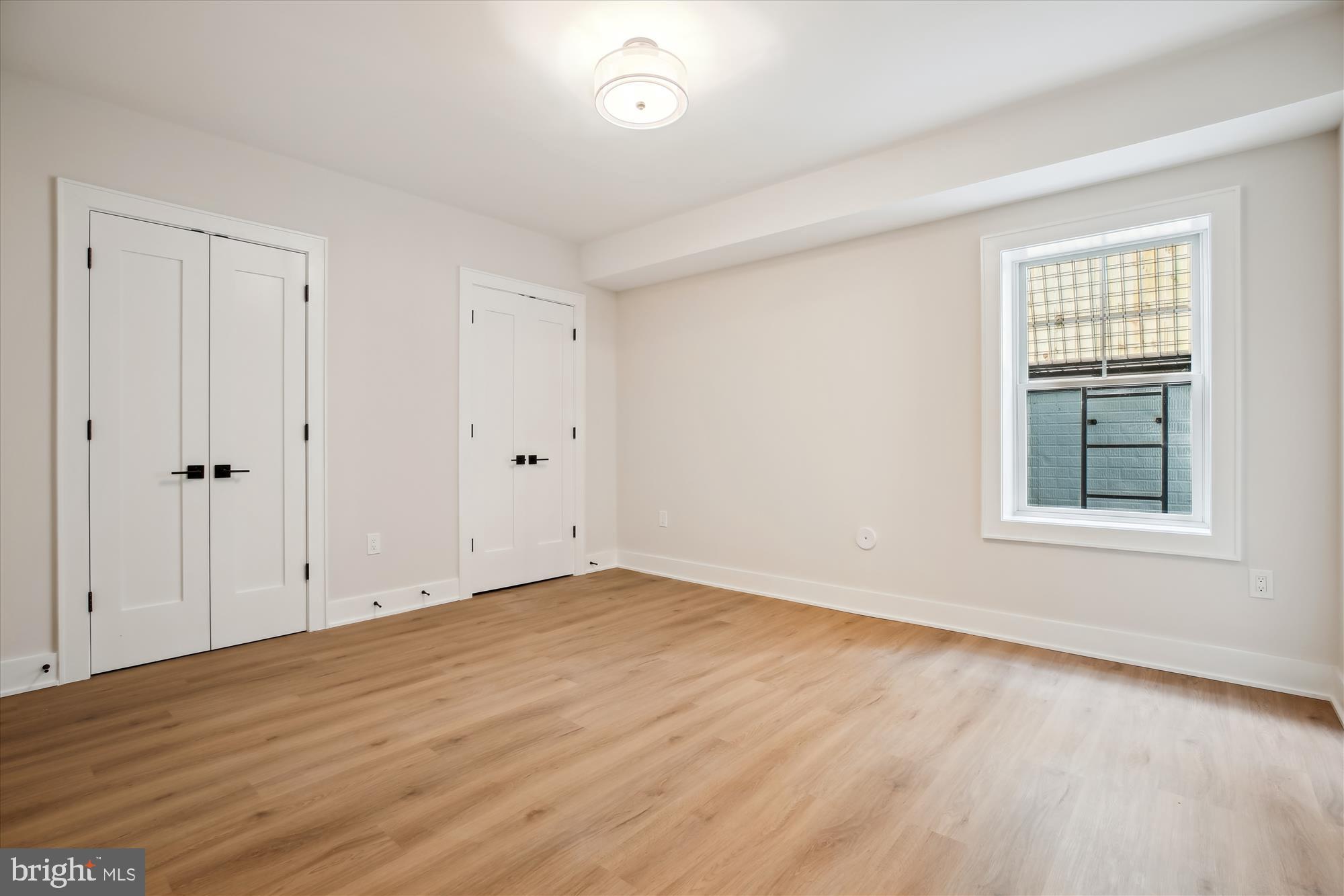 KENSINGTON HEIGHTS - Residential