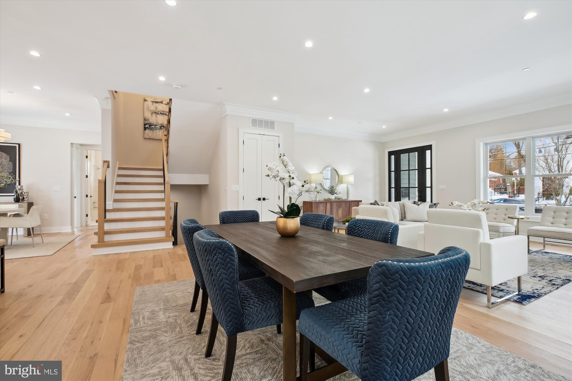 KENSINGTON HEIGHTS - Residential