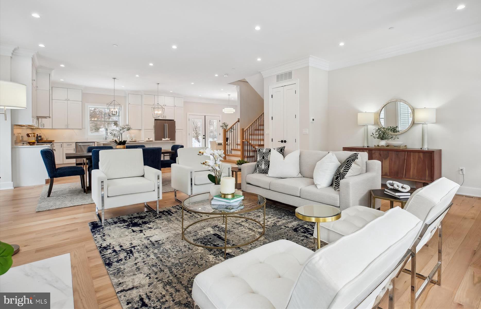 KENSINGTON HEIGHTS - Residential