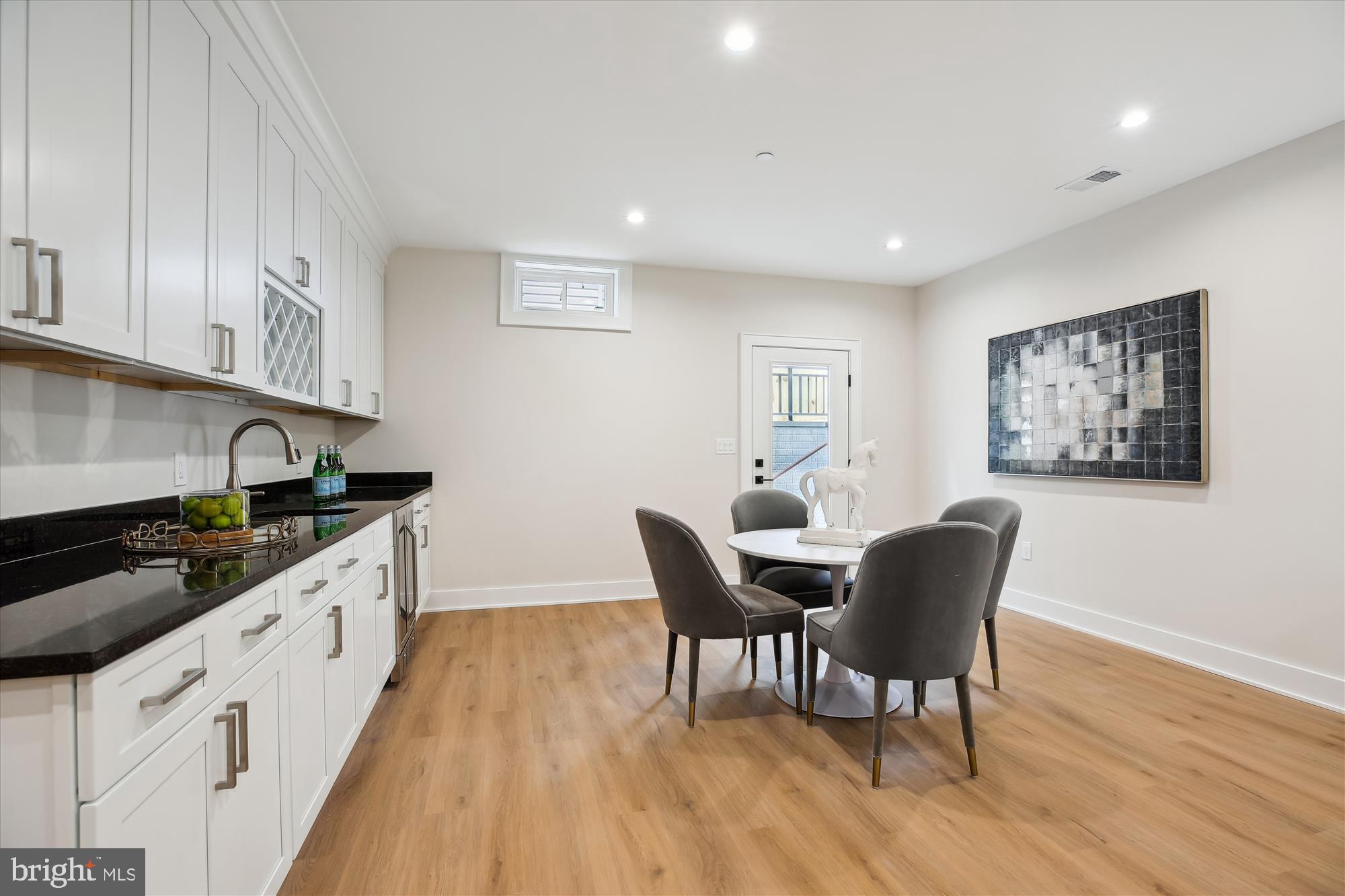 KENSINGTON HEIGHTS - Residential
