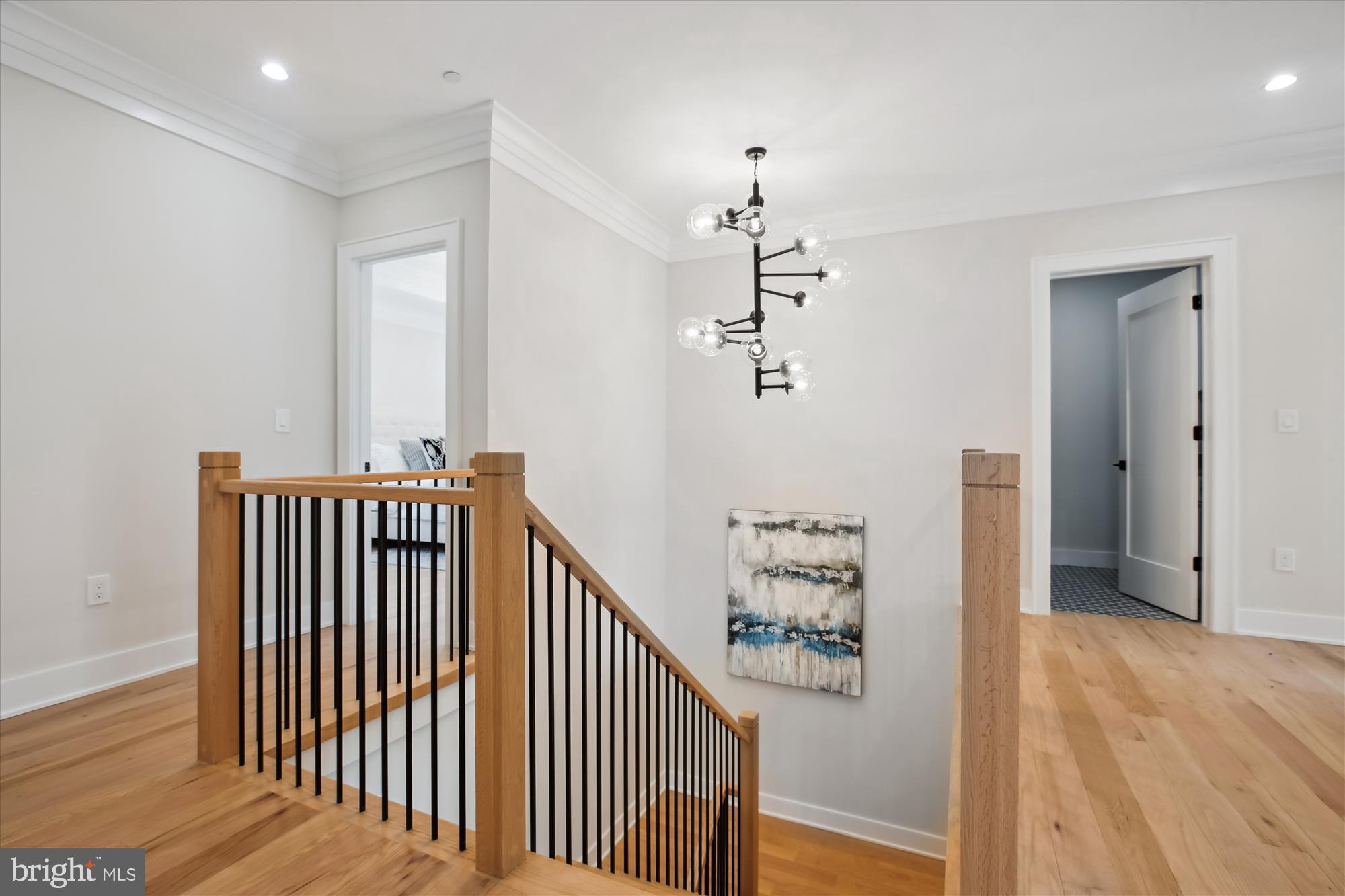 KENSINGTON HEIGHTS - Residential