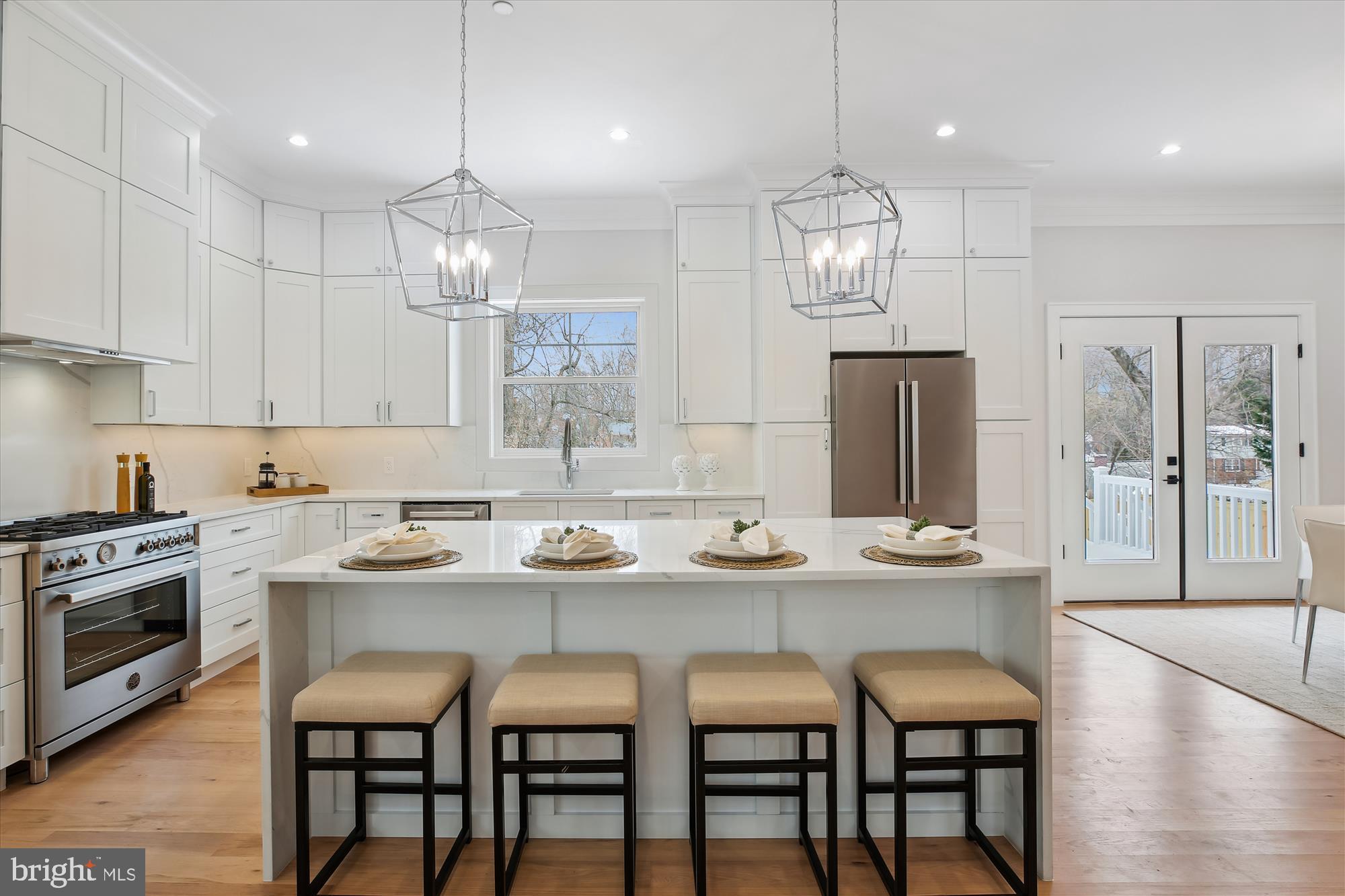 KENSINGTON HEIGHTS - Residential