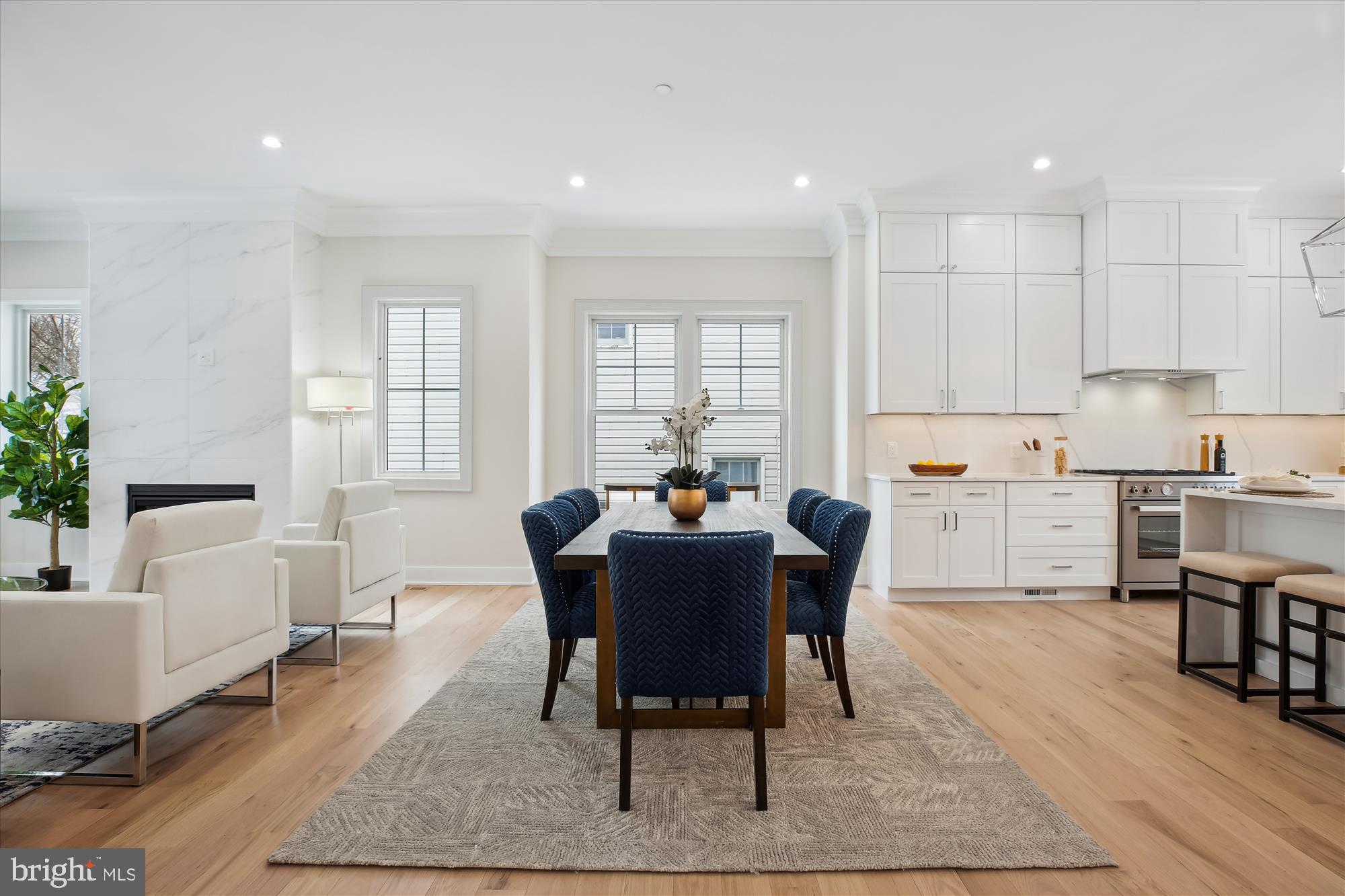 KENSINGTON HEIGHTS - Residential