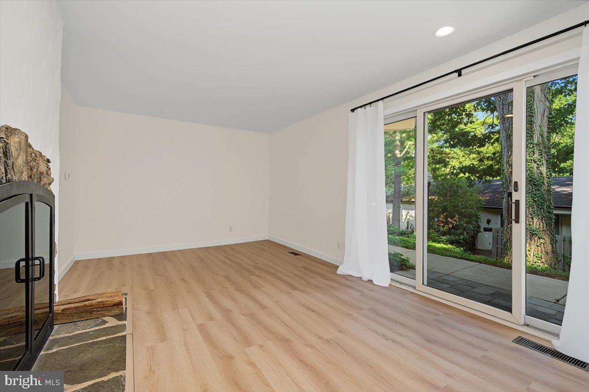 GREENE COUNTRIE VI - Residential