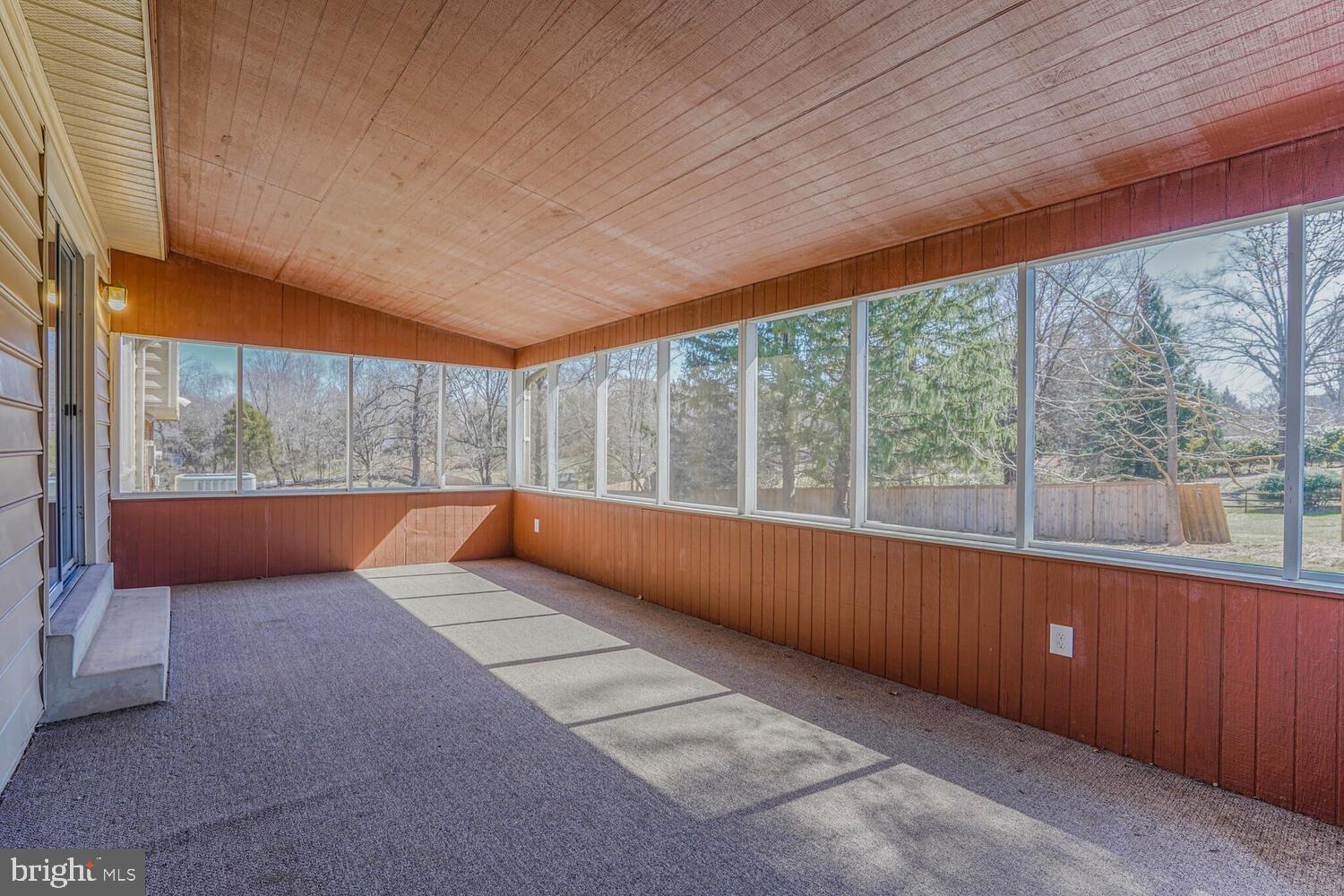 CLARKES LANDING - Residential
