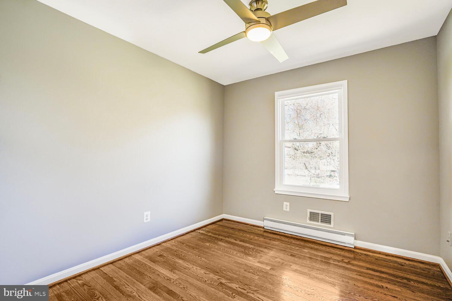 CLARKES LANDING - Residential