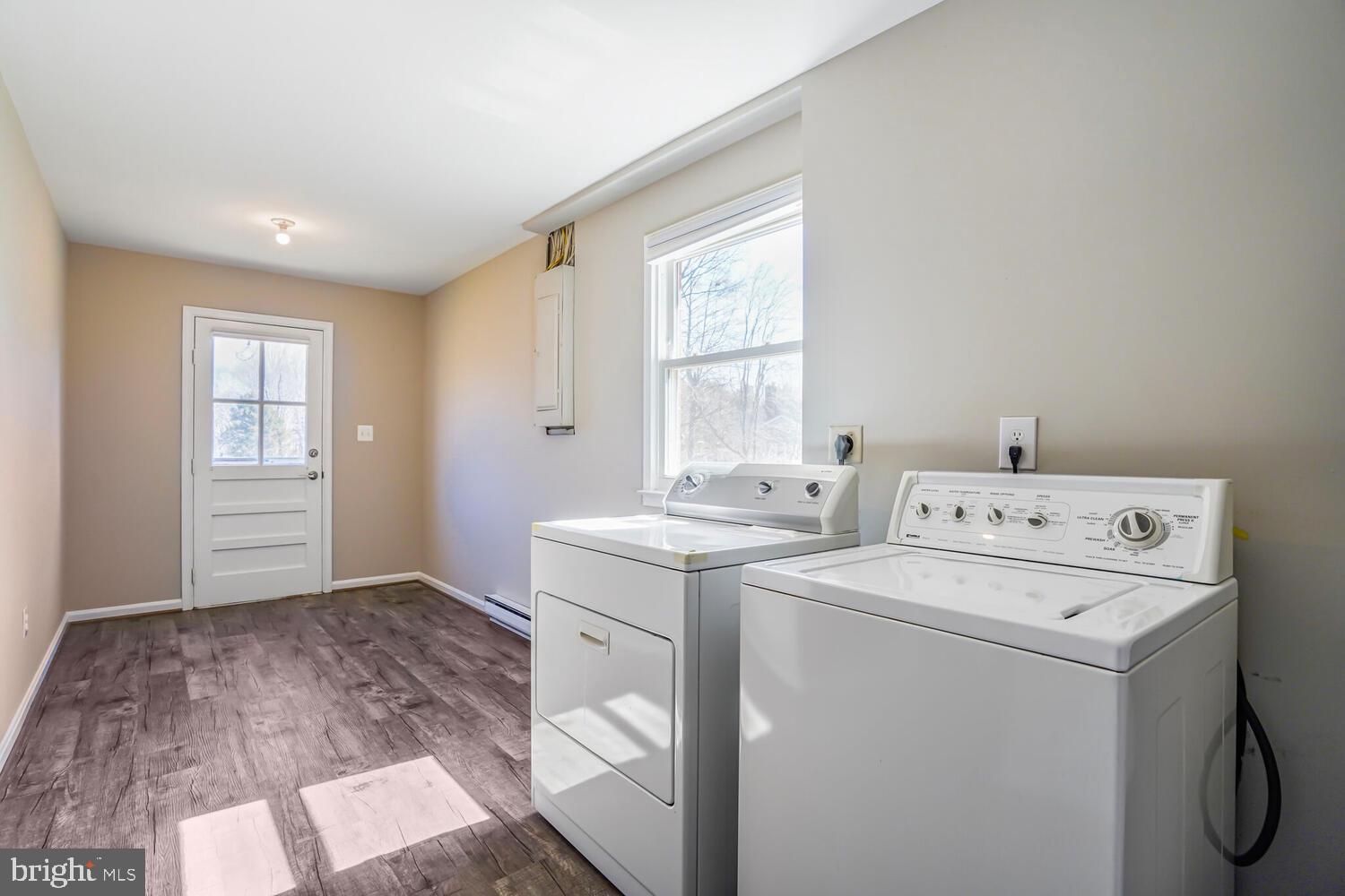 CLARKES LANDING - Residential