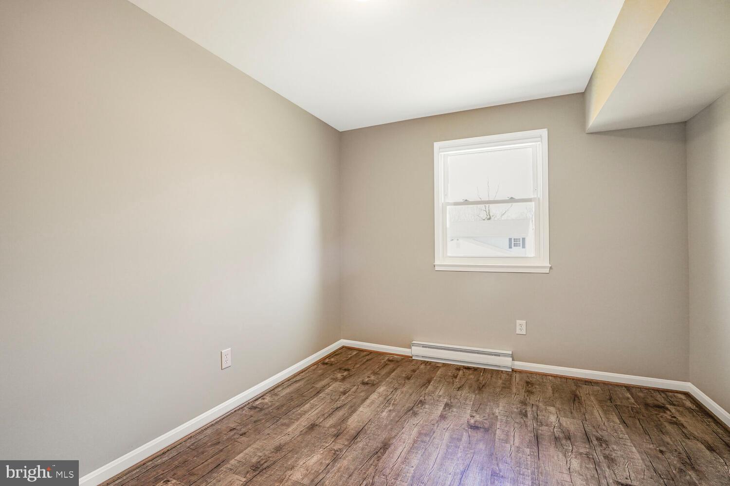 CLARKES LANDING - Residential