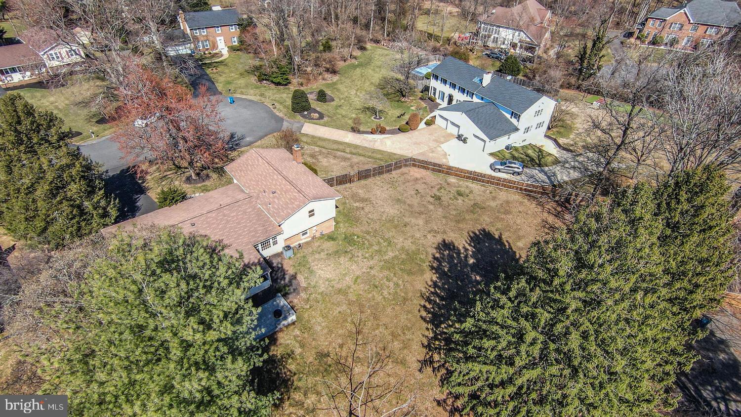 CLARKES LANDING - Residential