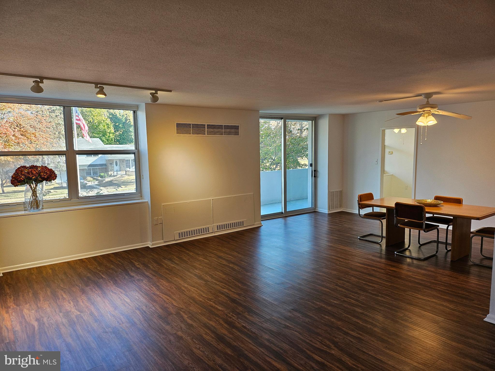 ELKINS PARK - Residential