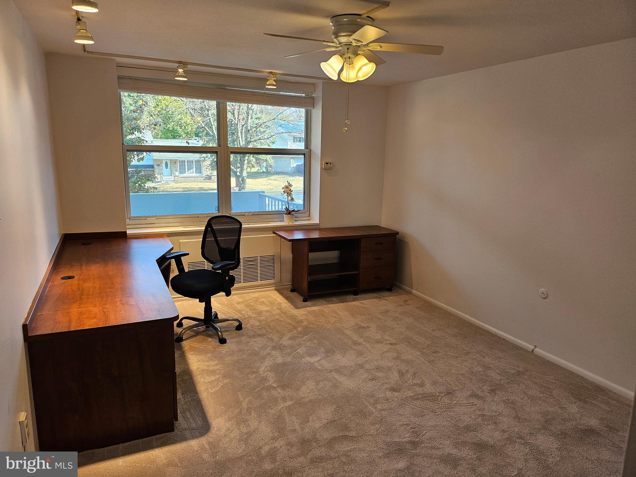 ELKINS PARK - Residential