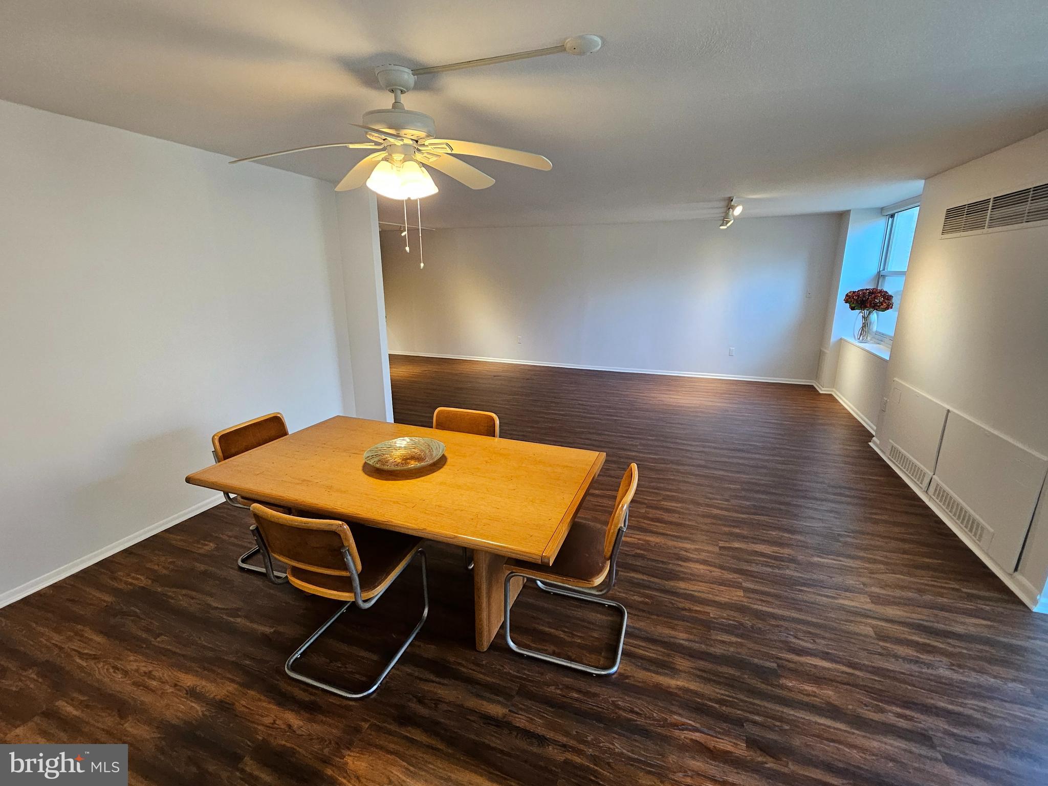 ELKINS PARK - Residential