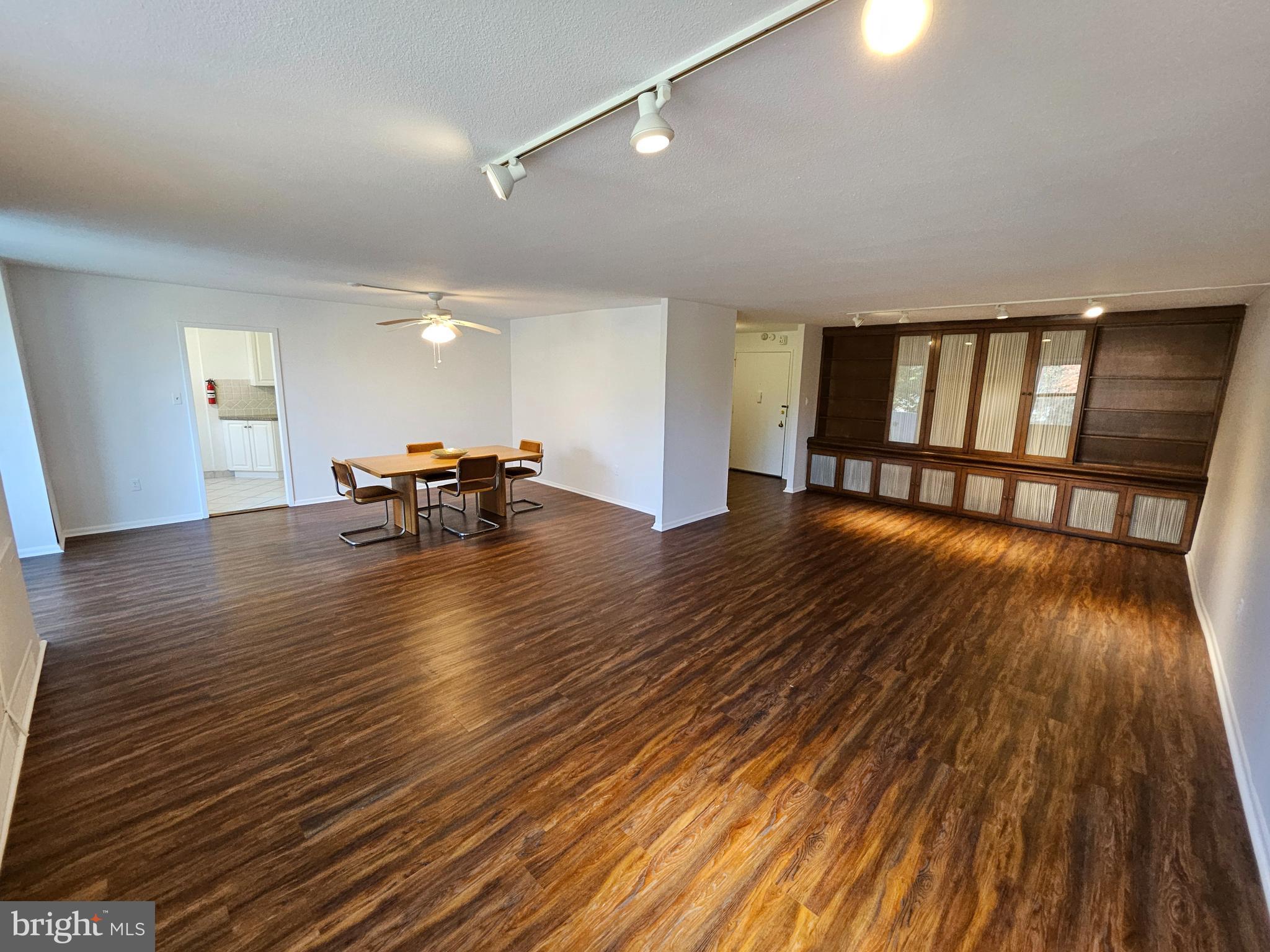ELKINS PARK - Residential