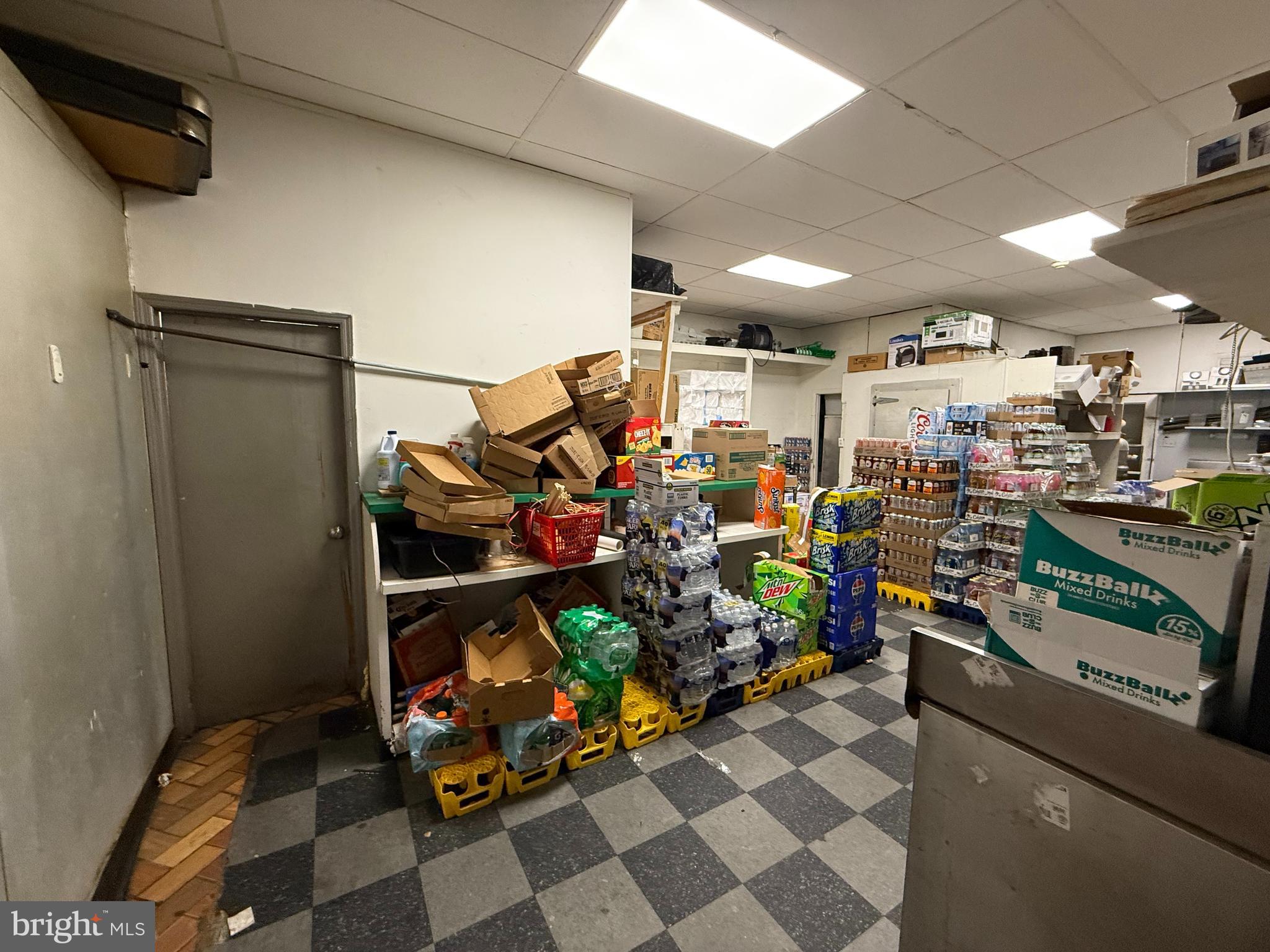 YEADON - Business Opportunity