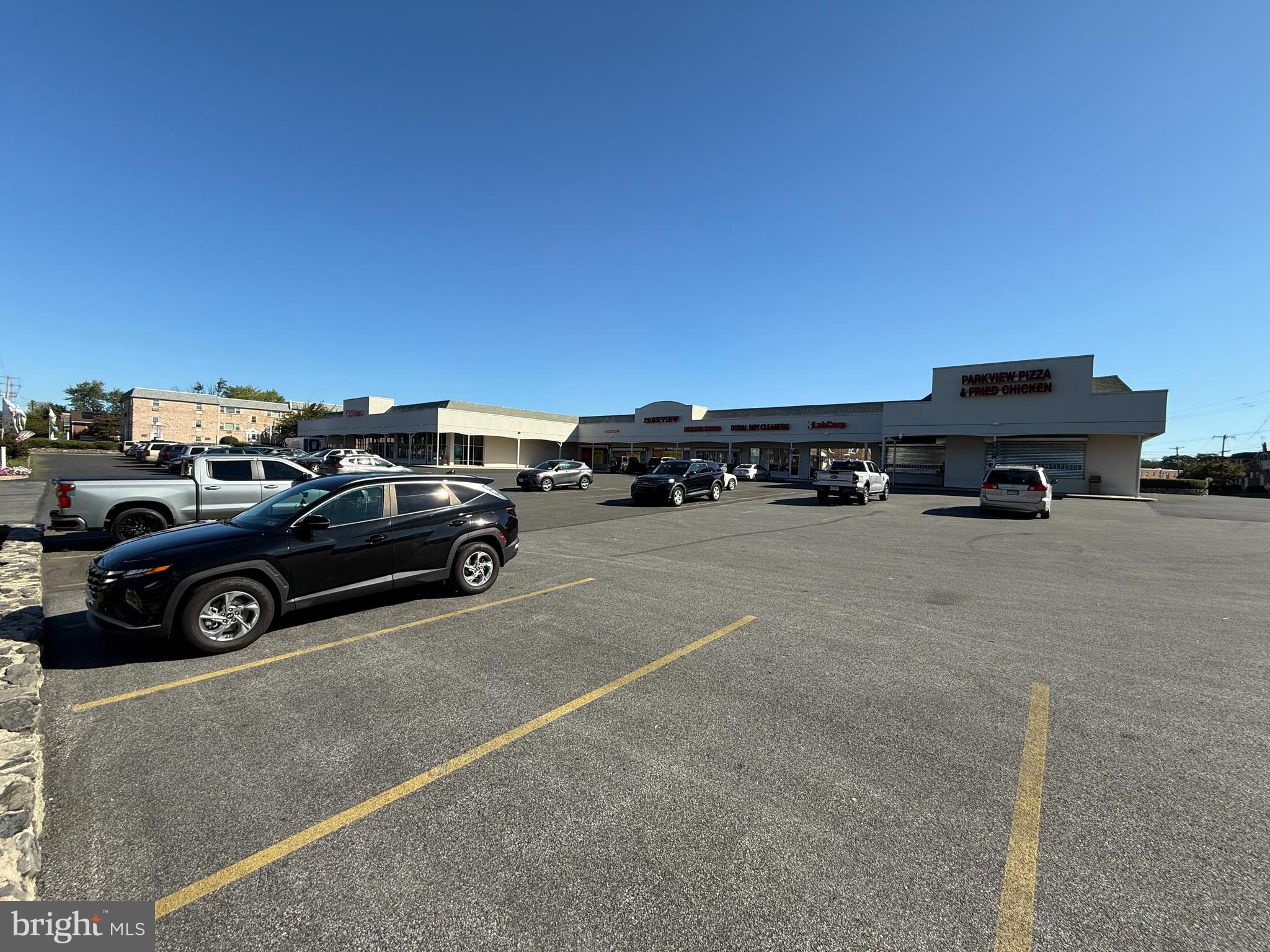 YEADON - Business Opportunity