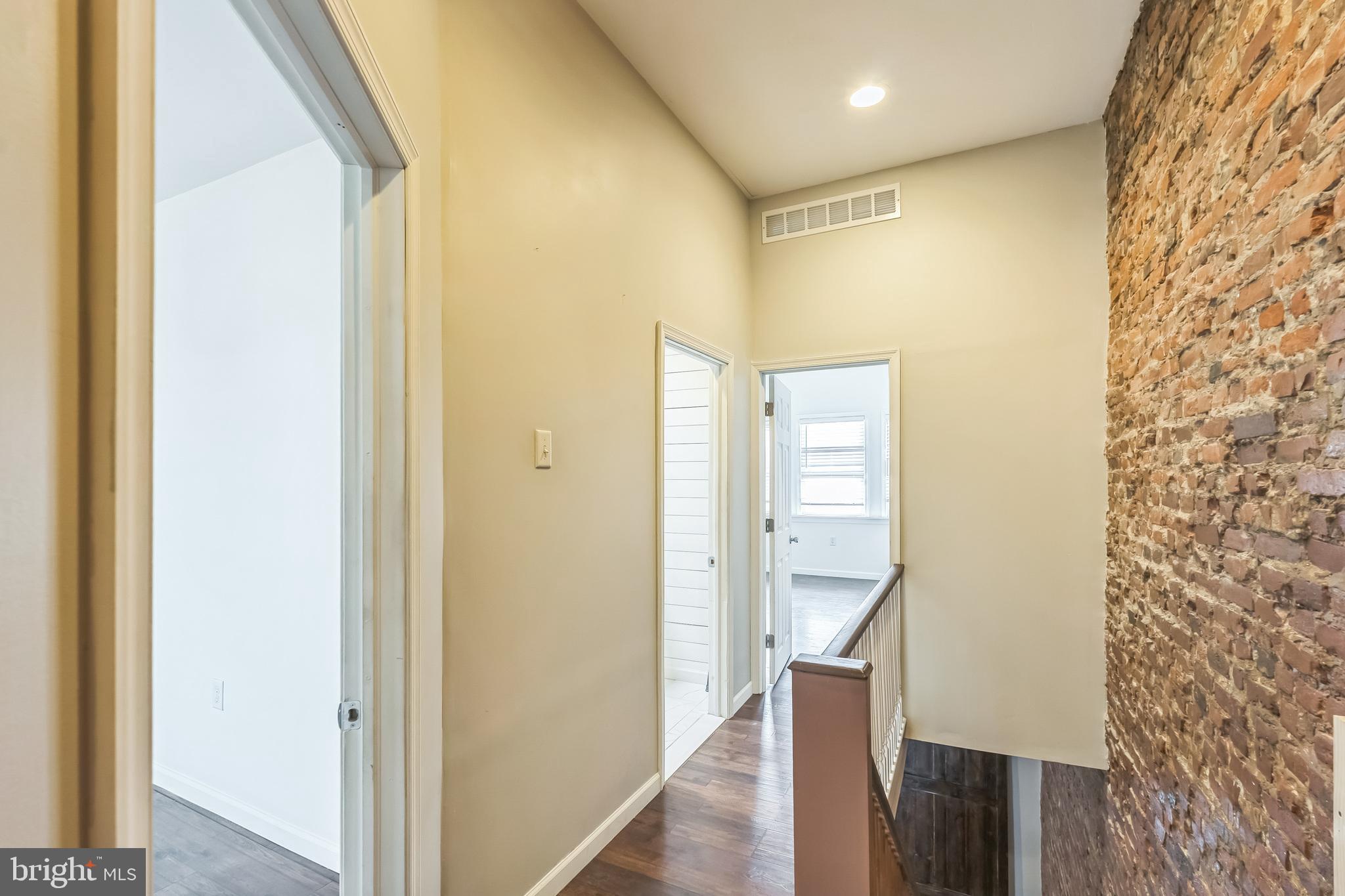 CARROLL PARK - Residential Lease