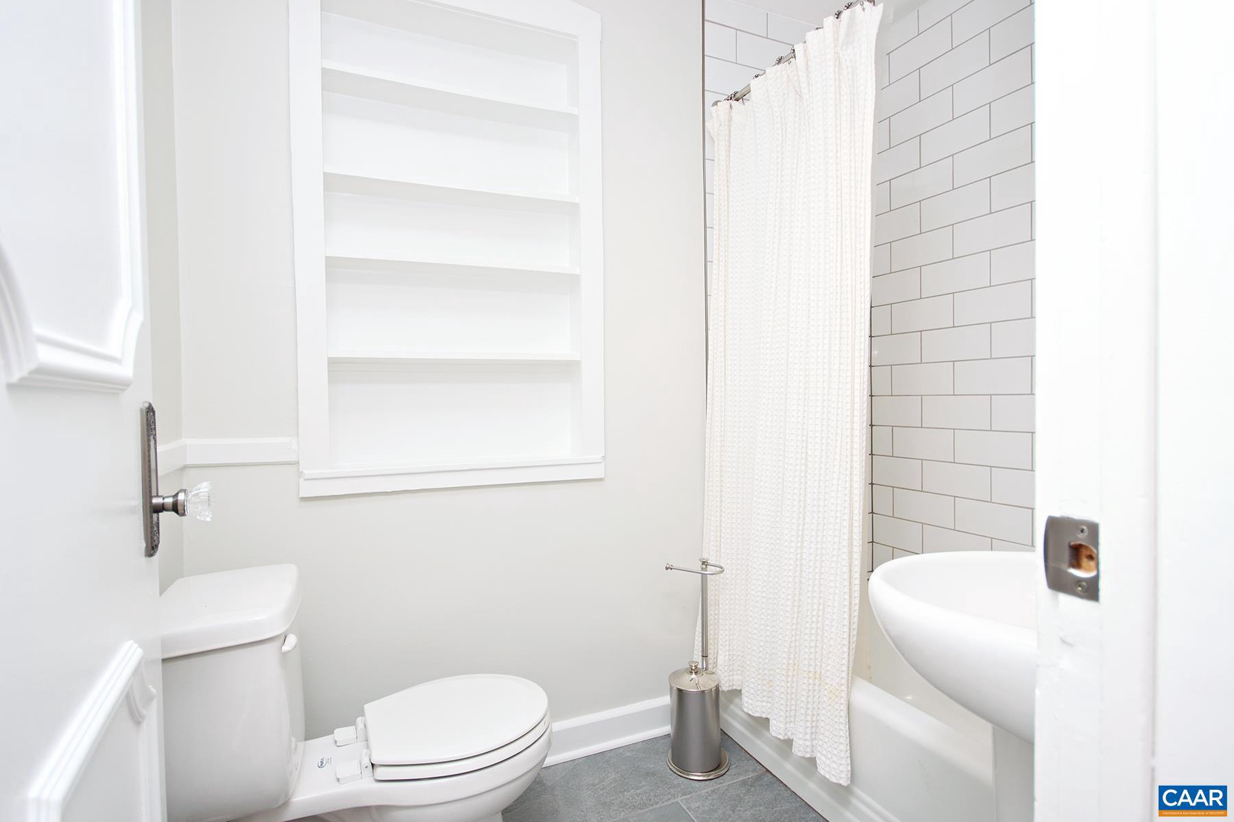 BELMONT - Residential Lease