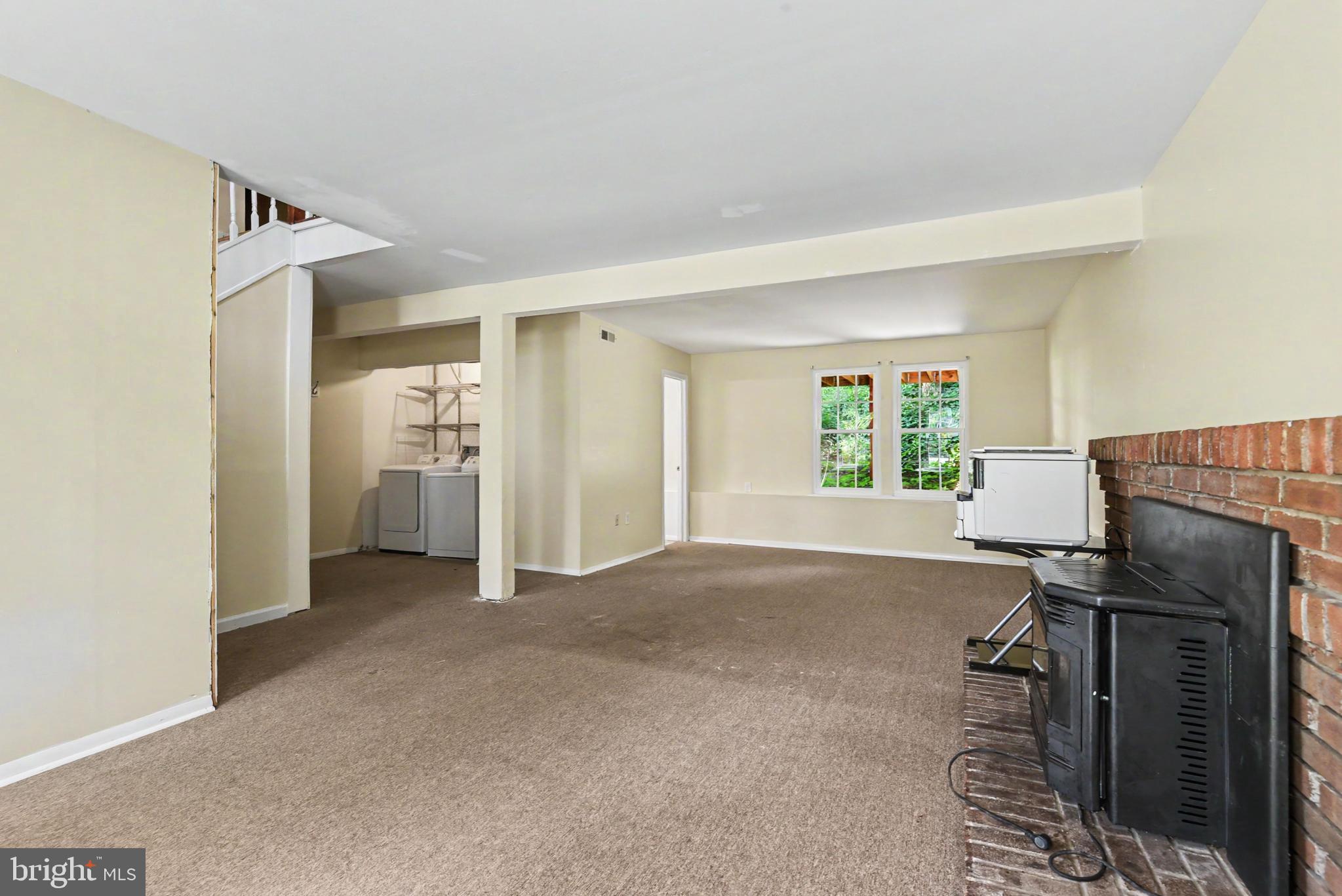 DEIMLER MANOR - Residential